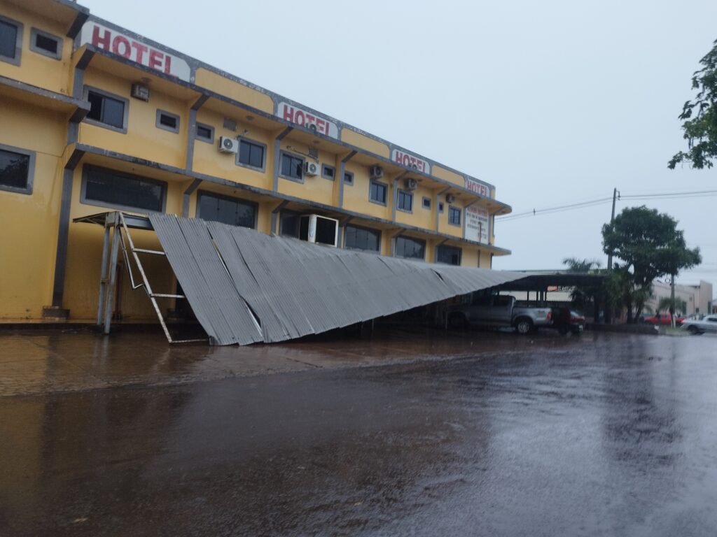 Novo temporal atinge Amambai na manhã desta quarta-feira