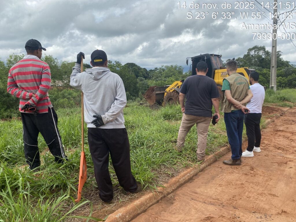 Prefeitura de Amambai realiza ação conjunta para interromper acesso irregular e limpar margens do Córrego Areião