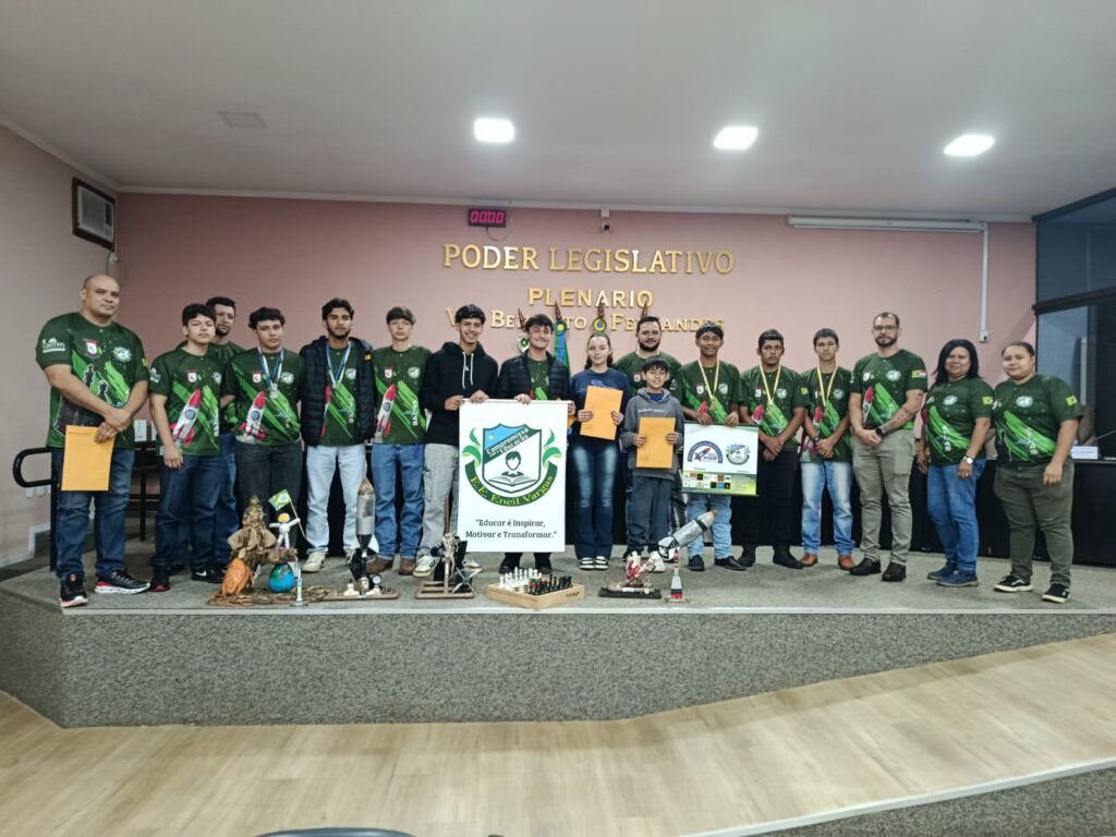 “Eneil Vargas Brilha”: Alunos são Destaque na Olimpíada de Foguete-Jato e são homenageados pela Câmara de Coronel Sapucaia