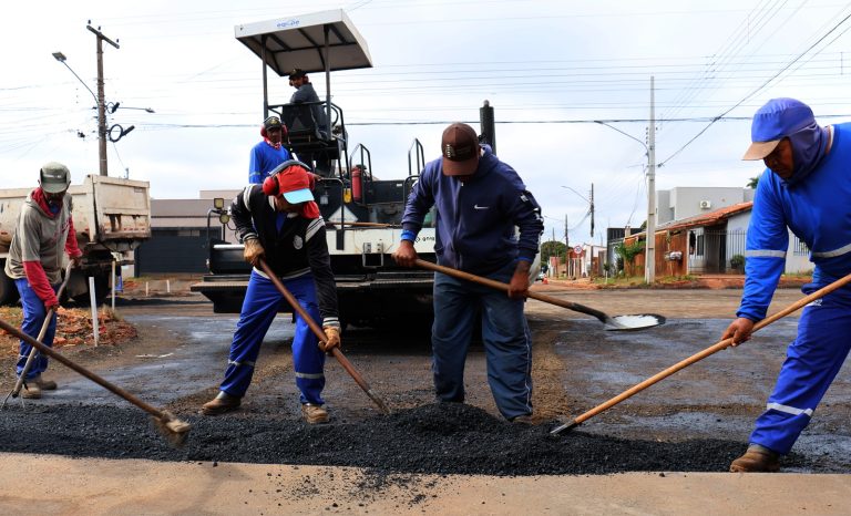 Governo de MS antecipa obras com empréstimo de R$ 1 bilhão aprovado pela Assembleia Governo de MS antecipa obras com empréstimo de R$ 1 bilhão aprovado pela Assembleia