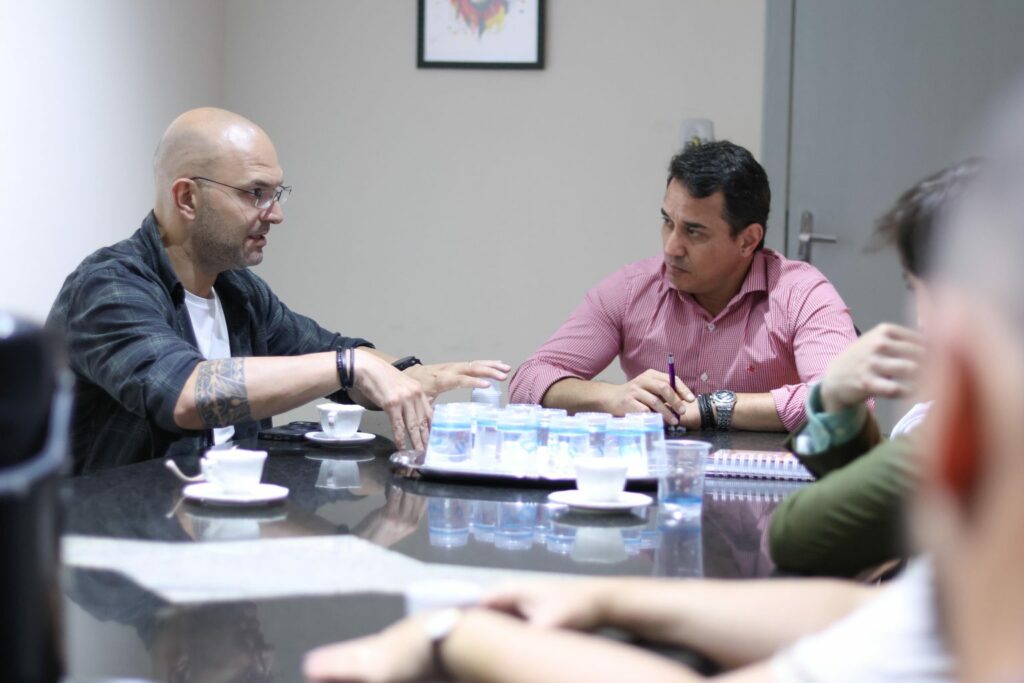 Governo do Estado e Prefeitura de Naviraí Alinham Estratégias para Expansão da Educação Regular e Profissional Governo do Estado e Prefeitura de Naviraí Alinham Estratégias para Expansão da Educação Regular e Profissional