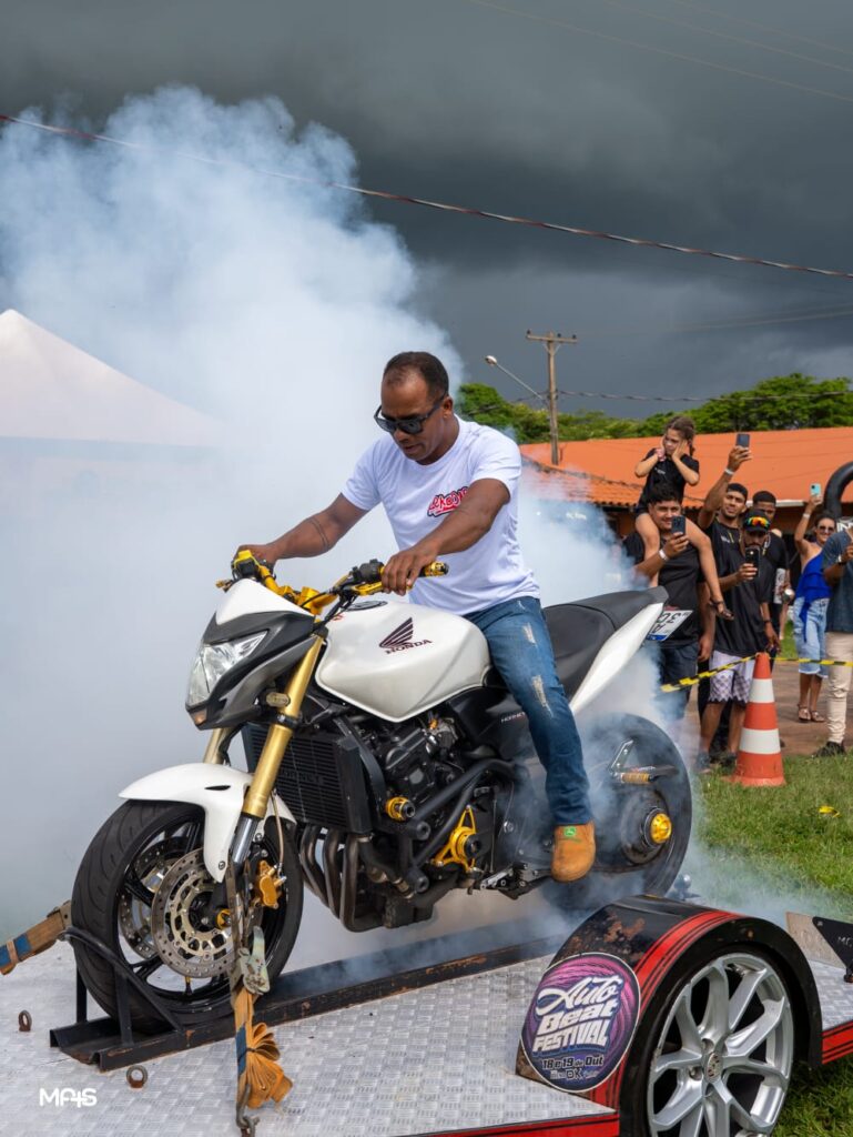 7º Encontro de Som Automotivo e Rebaixados foi sucesso total em Amambai