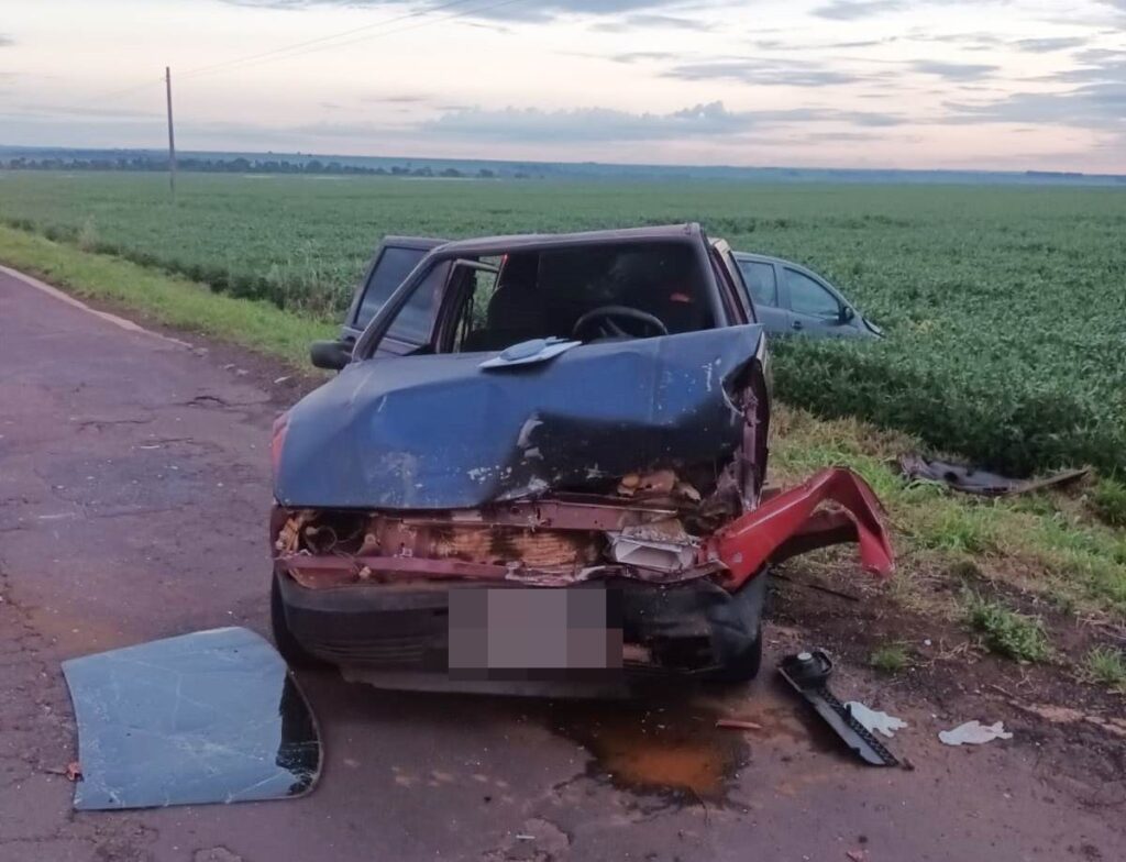 Bombeiros socorrem vitima de acidente em Amambai