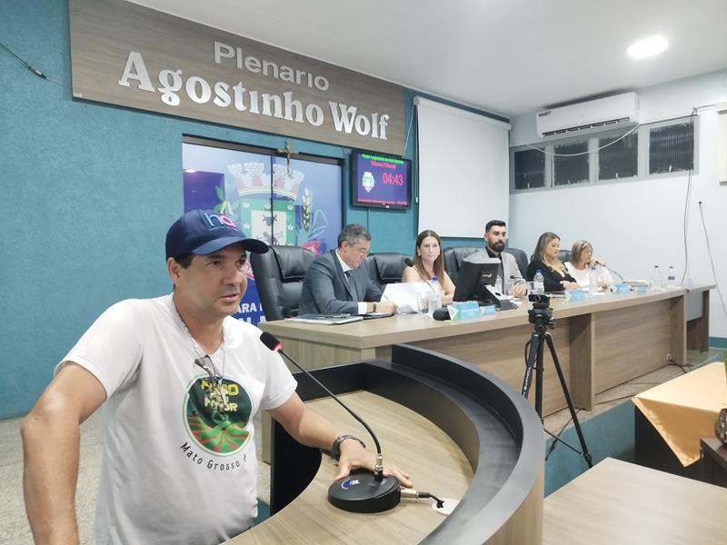 Aprovações do PPA, da LOA e homenagens marcaram o encerramento do ano legislativo 2025 em Aral Moreira