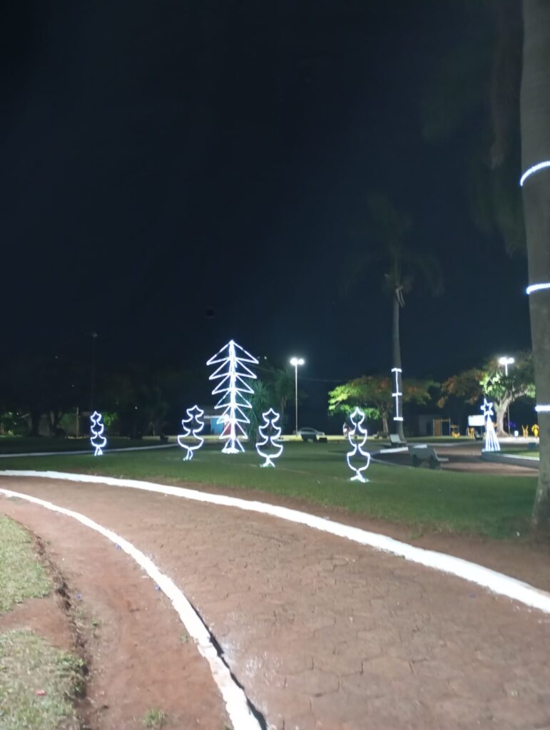 João Paulo do Dinho, celebra o “Natal com Afeto 2025” com moradores de Cristalina e Nova América em Caarapó