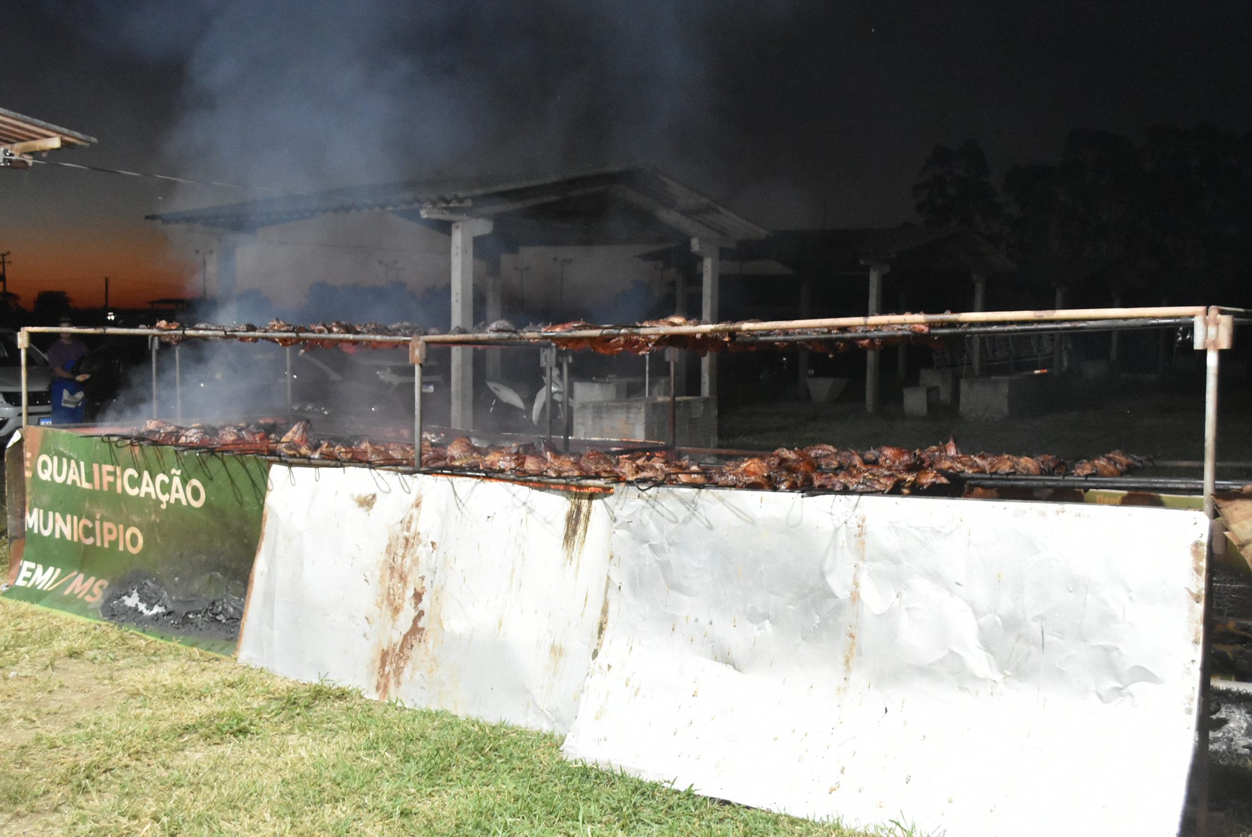 Iguatemi: Confraternização dos servidores municipais reúne mais de duas mil pessoas