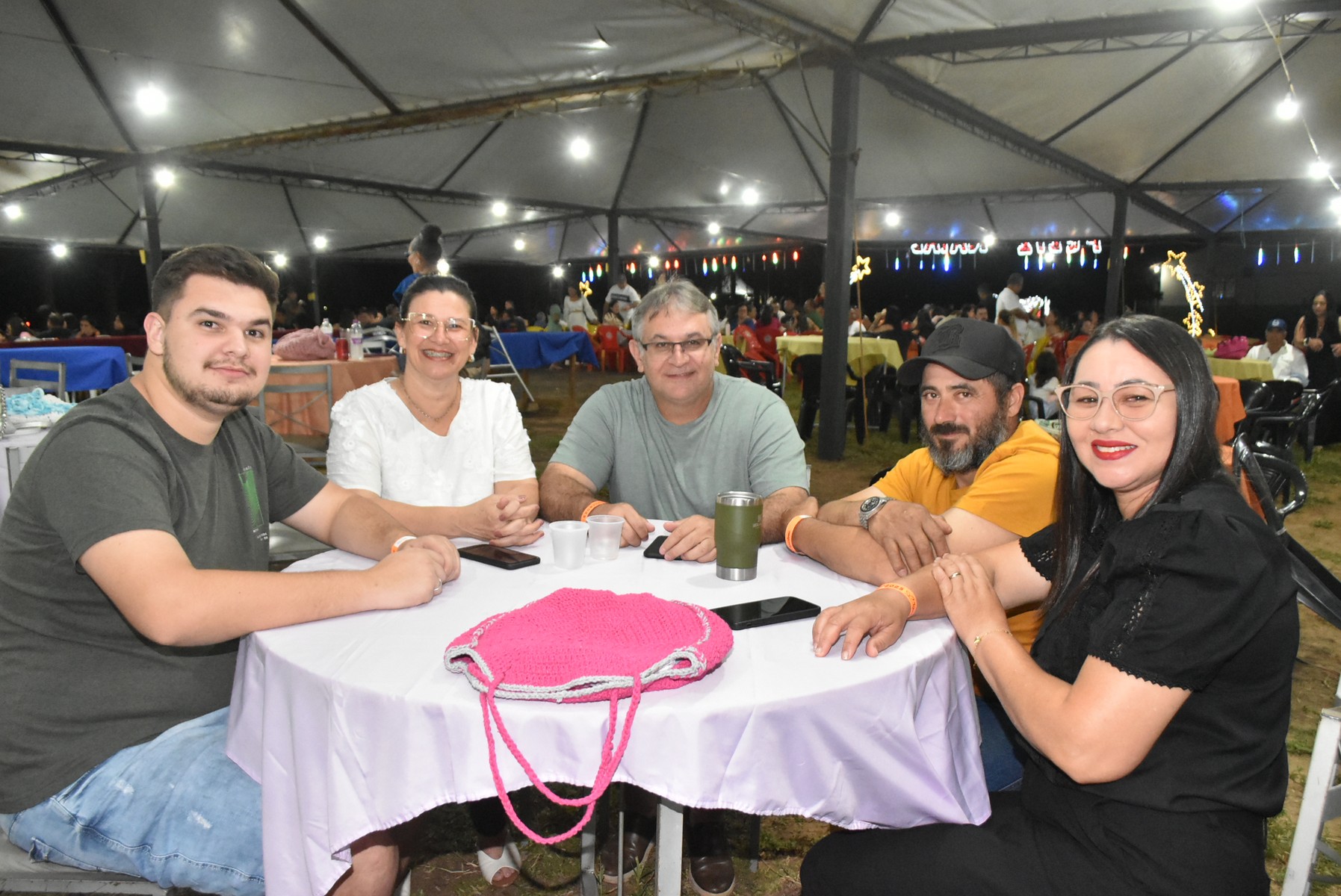 Iguatemi: Confraternização dos servidores municipais reúne mais de duas mil pessoas