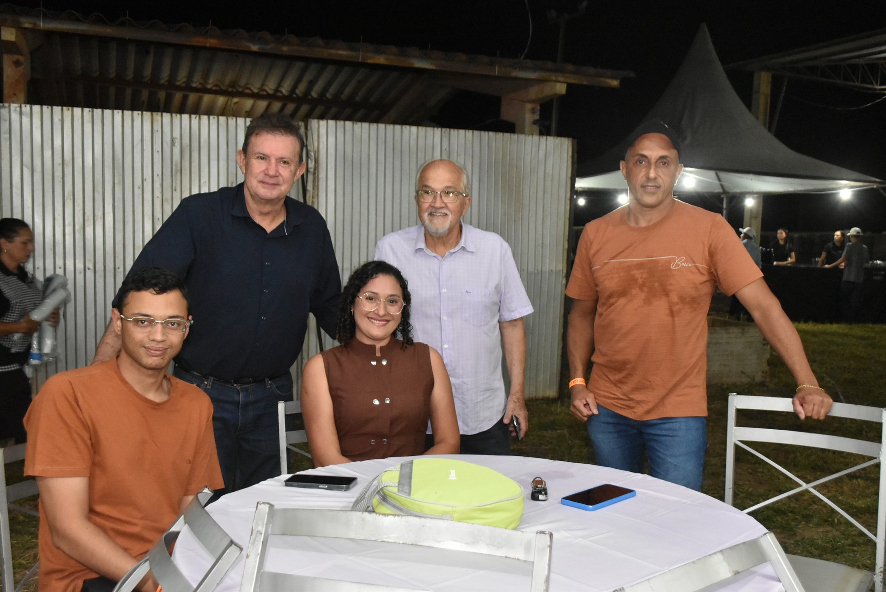 Iguatemi: Confraternização dos servidores municipais reúne mais de duas mil pessoas