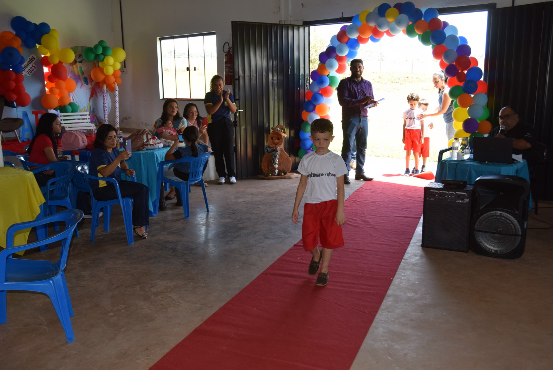 Iguatemi: Direção da Escola Municipal João Paulo I realiza formatura dos alunos do Pré-II da Educação Infantil