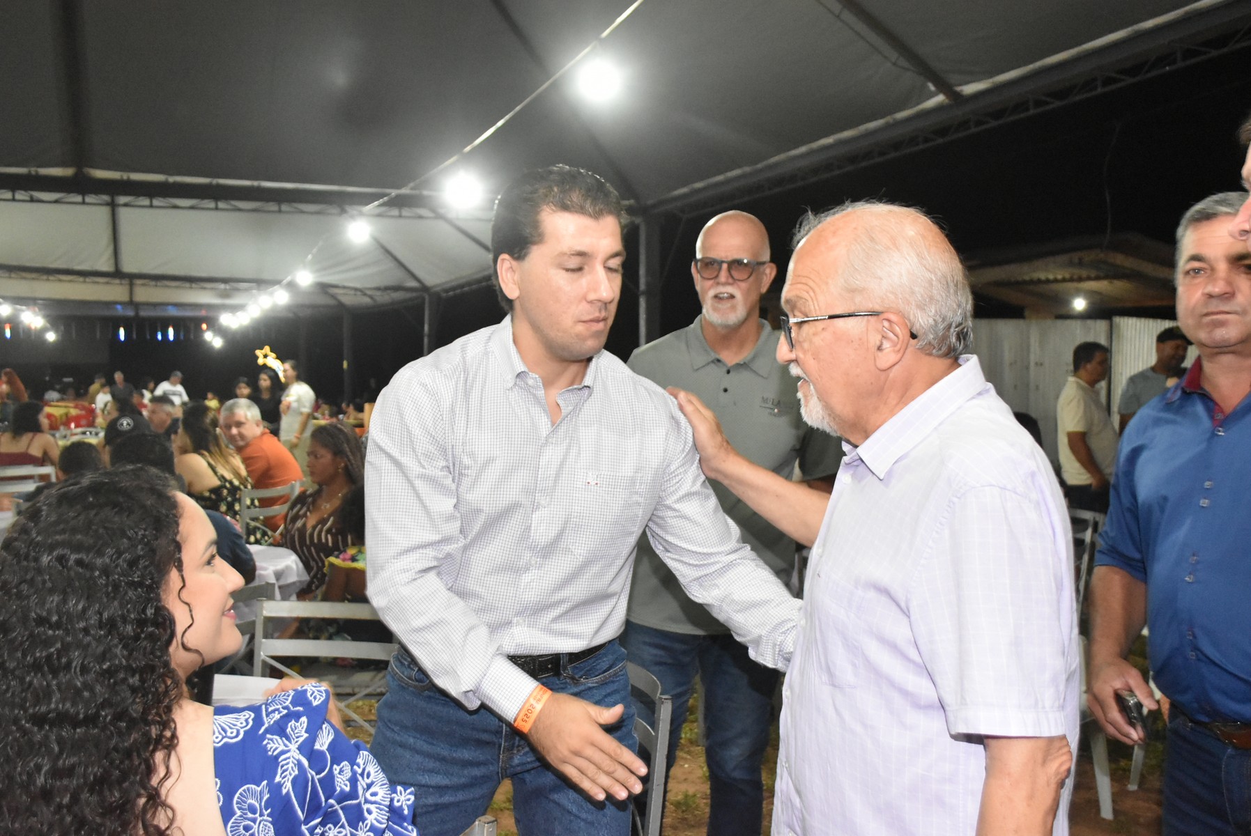 Iguatemi: Confraternização dos servidores municipais reúne mais de duas mil pessoas