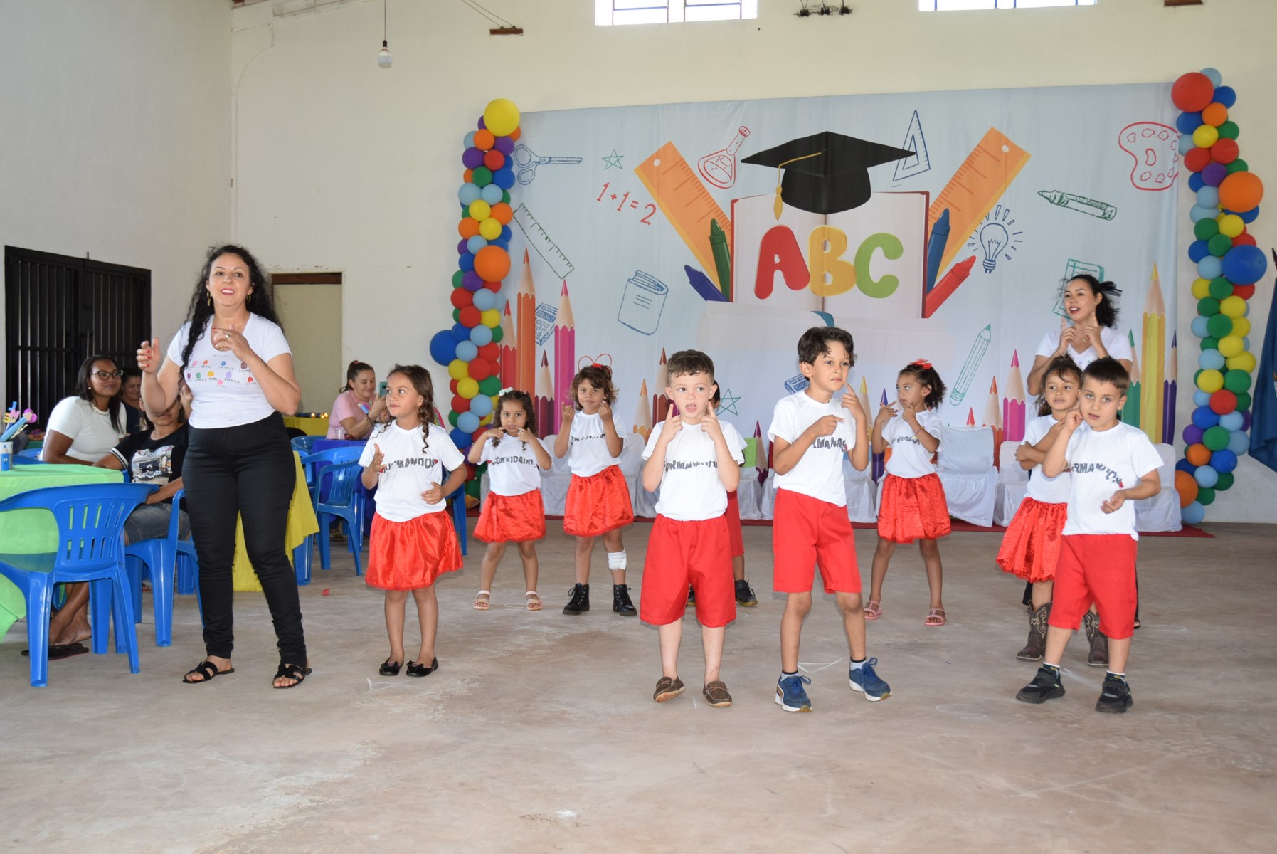 Iguatemi: Direção da Escola Municipal João Paulo I realiza formatura dos alunos do Pré-II da Educação Infantil