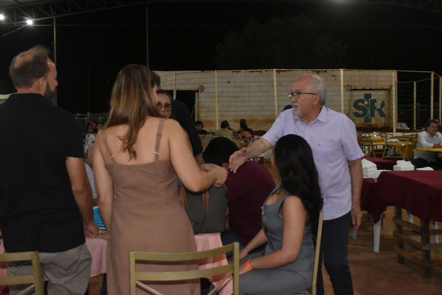 Iguatemi: Confraternização dos servidores municipais reúne mais de duas mil pessoas