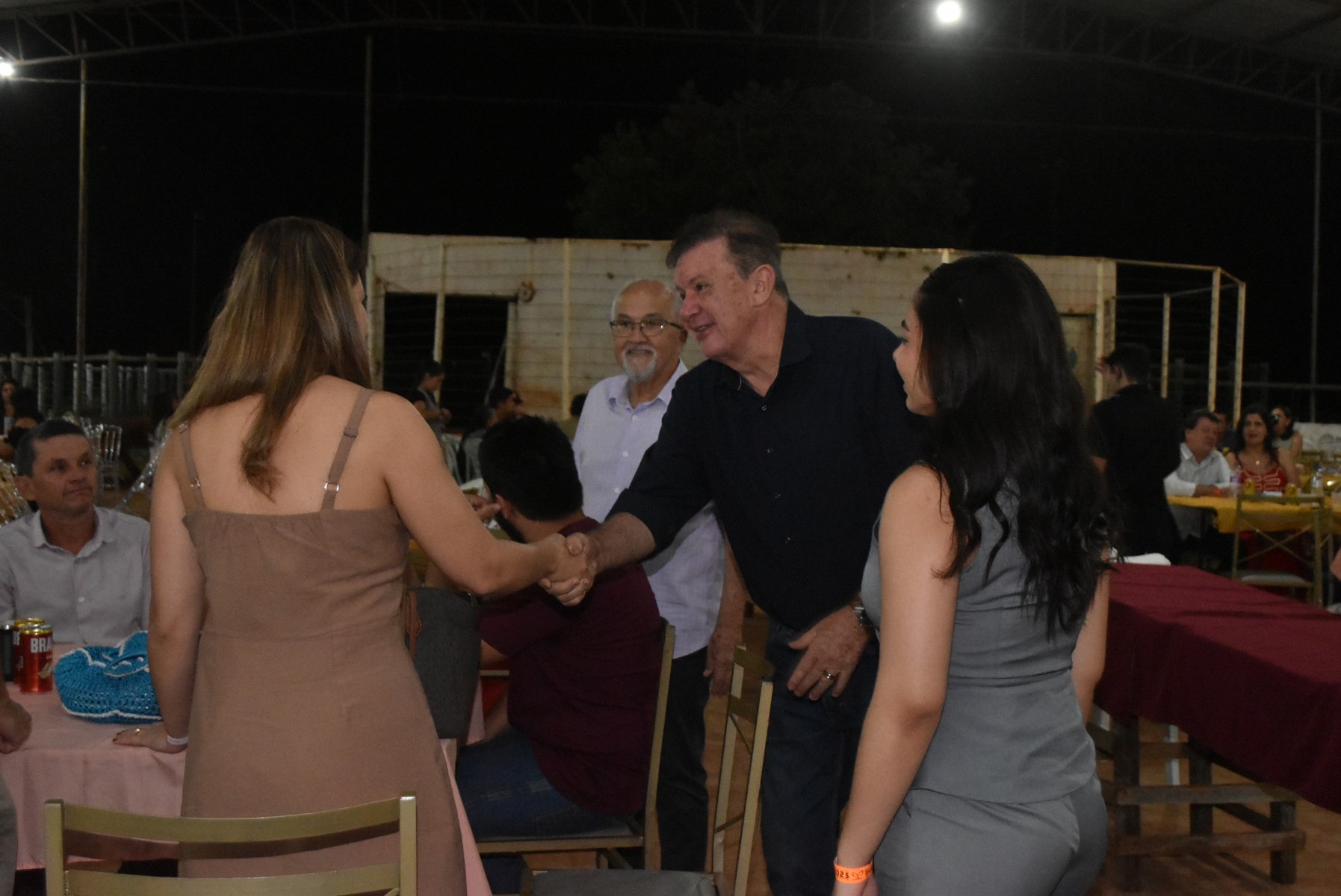 Iguatemi: Confraternização dos servidores municipais reúne mais de duas mil pessoas