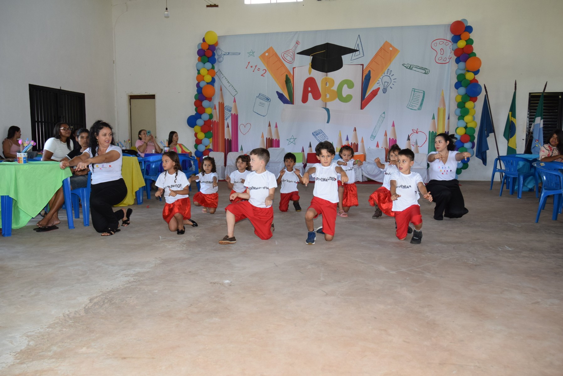 Iguatemi: Direção da Escola Municipal João Paulo I realiza formatura dos alunos do Pré-II da Educação Infantil