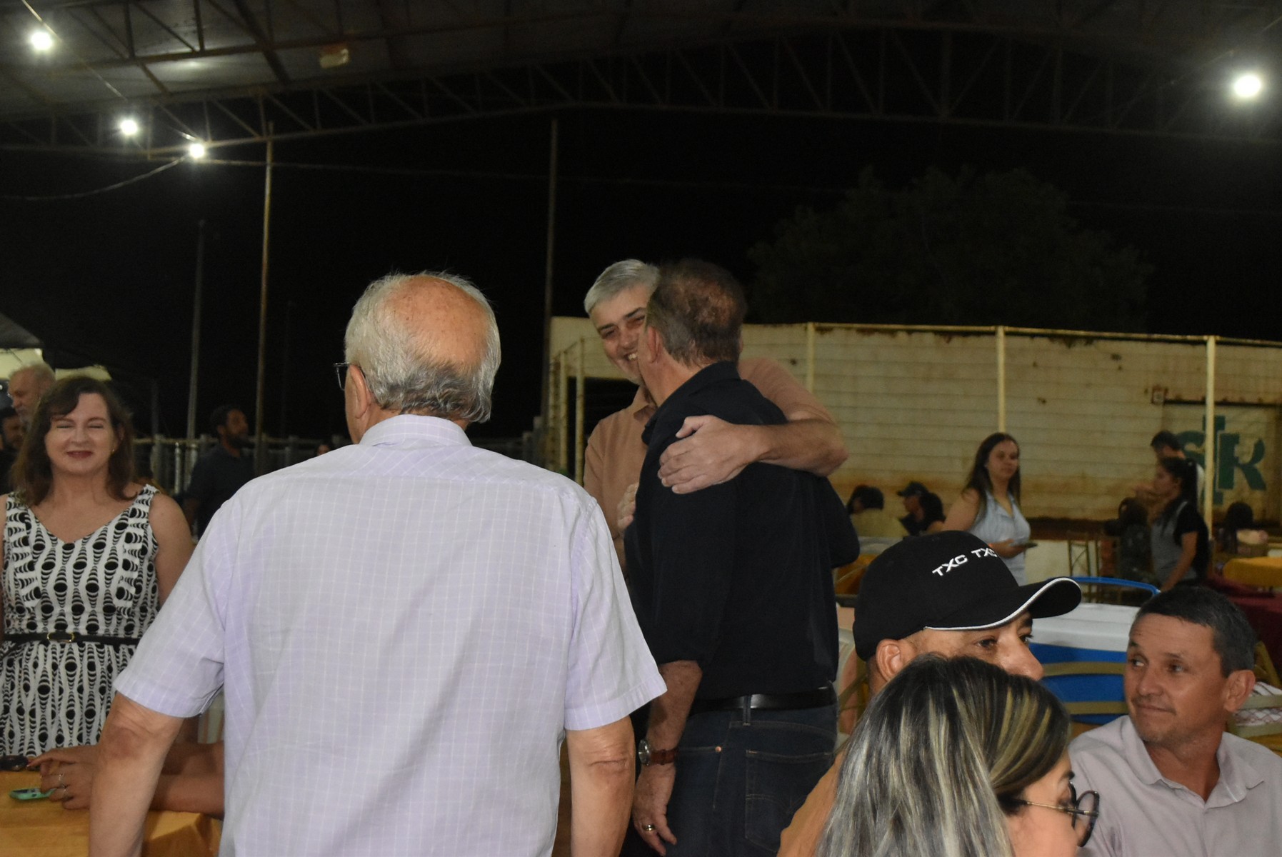 Iguatemi: Confraternização dos servidores municipais reúne mais de duas mil pessoas