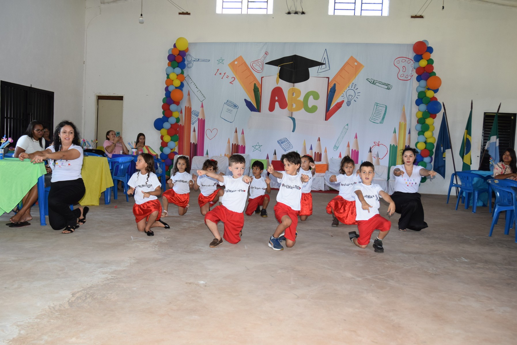 Iguatemi: Direção da Escola Municipal João Paulo I realiza formatura dos alunos do Pré-II da Educação Infantil
