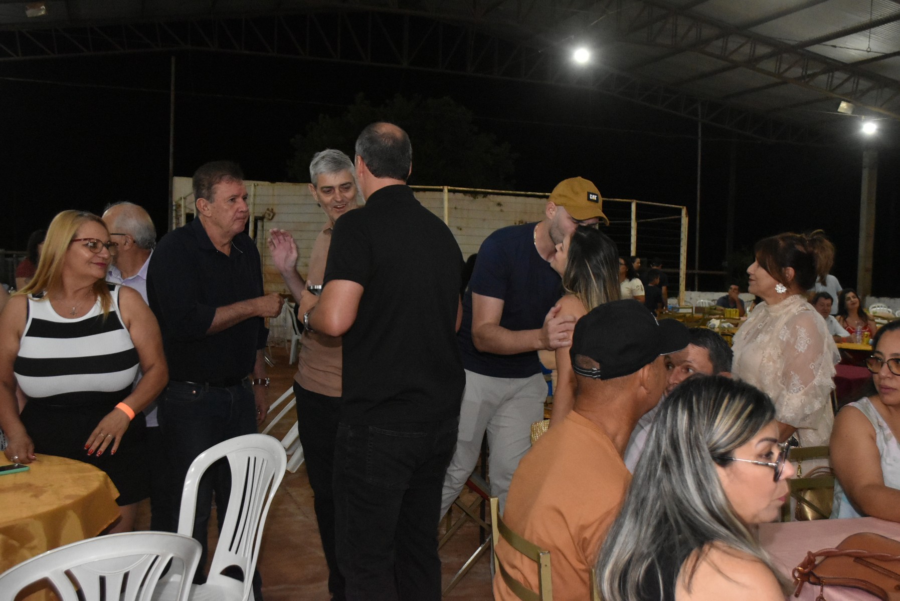 Iguatemi: Confraternização dos servidores municipais reúne mais de duas mil pessoas