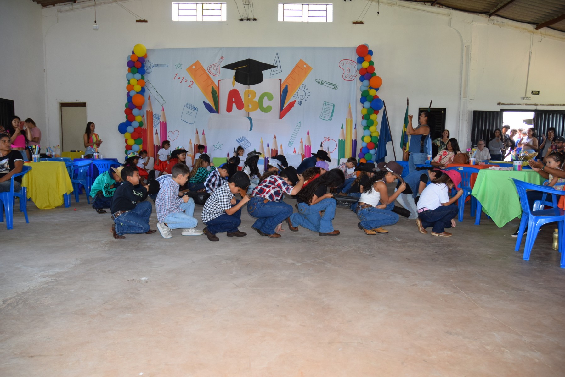 Iguatemi: Direção da Escola Municipal João Paulo I realiza formatura dos alunos do Pré-II da Educação Infantil