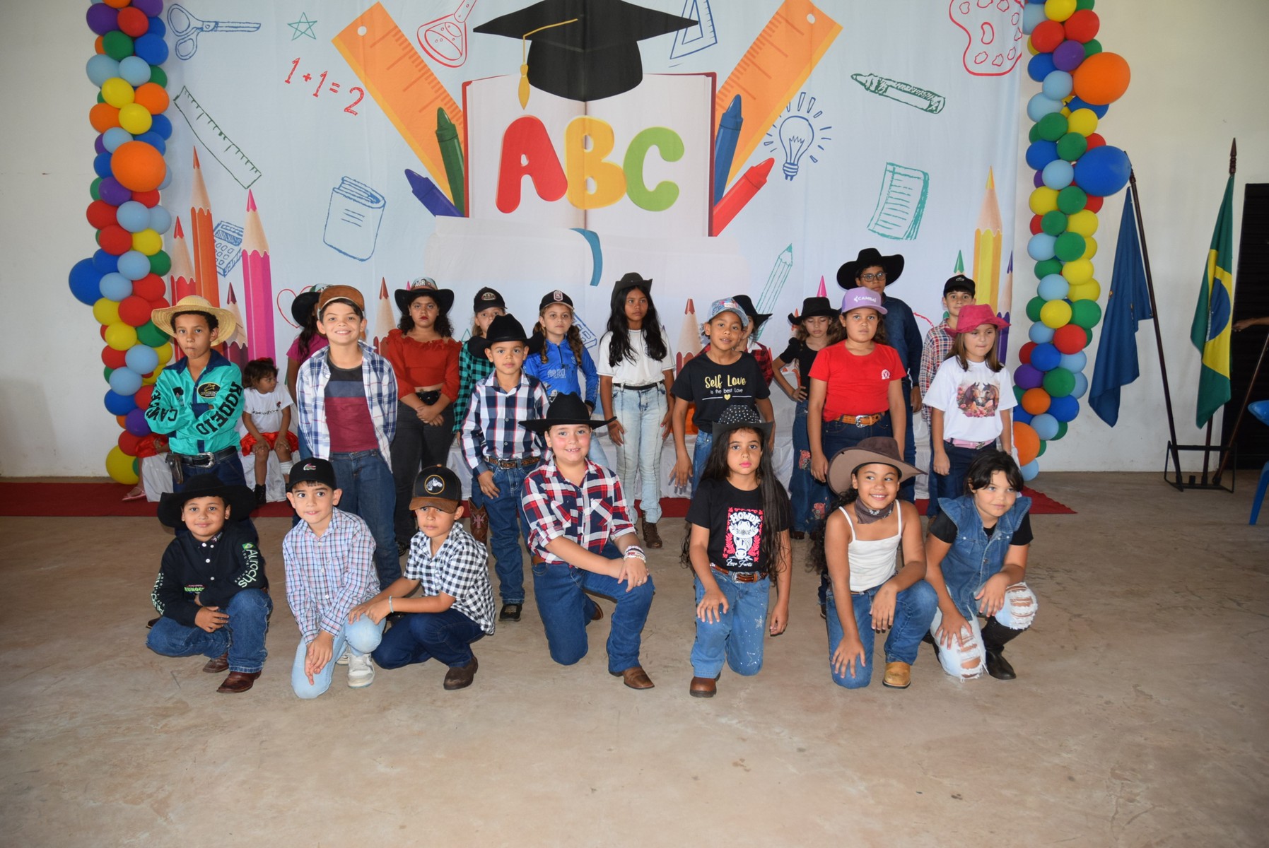 Iguatemi: Direção da Escola Municipal João Paulo I realiza formatura dos alunos do Pré-II da Educação Infantil