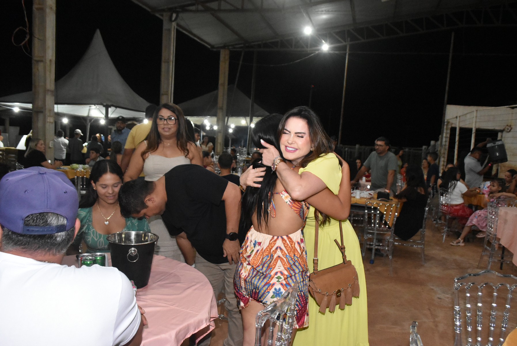 Iguatemi: Confraternização dos servidores municipais reúne mais de duas mil pessoas