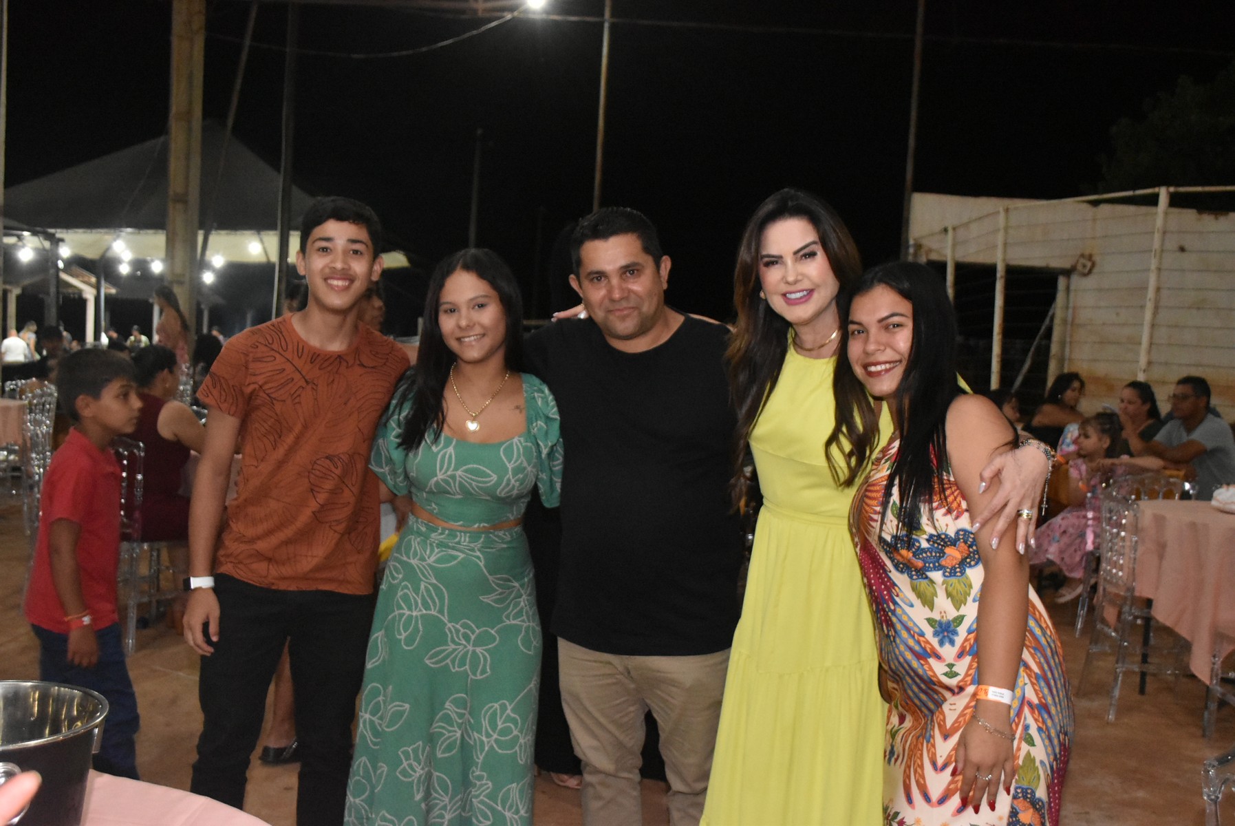 Iguatemi: Confraternização dos servidores municipais reúne mais de duas mil pessoas