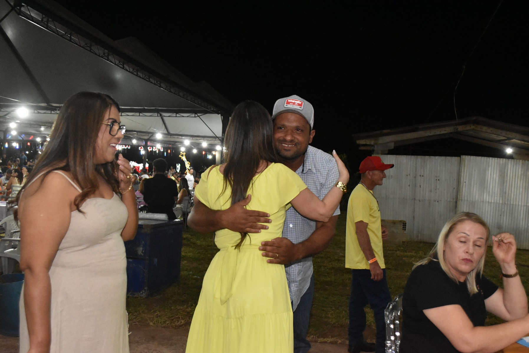 Iguatemi: Confraternização dos servidores municipais reúne mais de duas mil pessoas