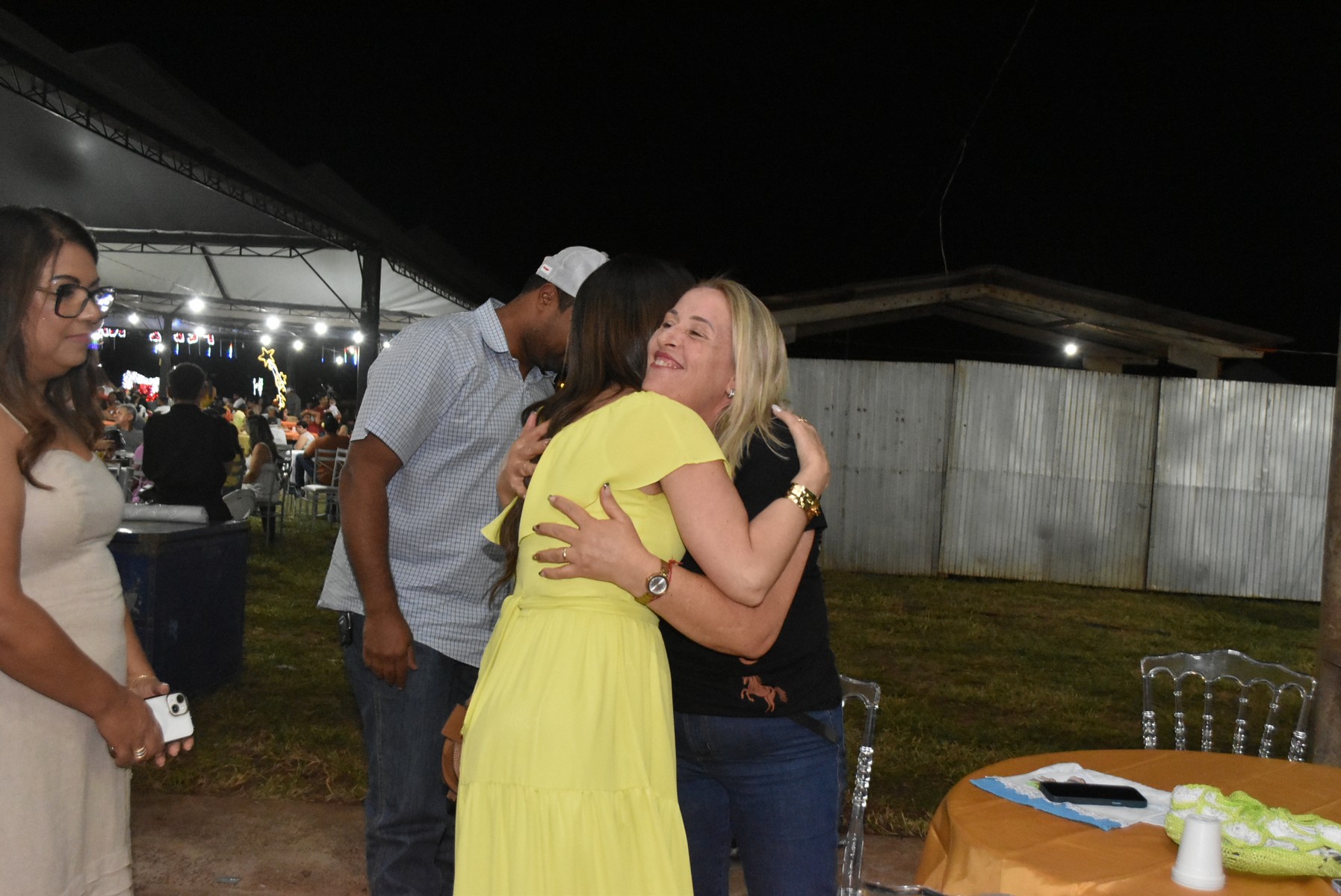 Iguatemi: Confraternização dos servidores municipais reúne mais de duas mil pessoas