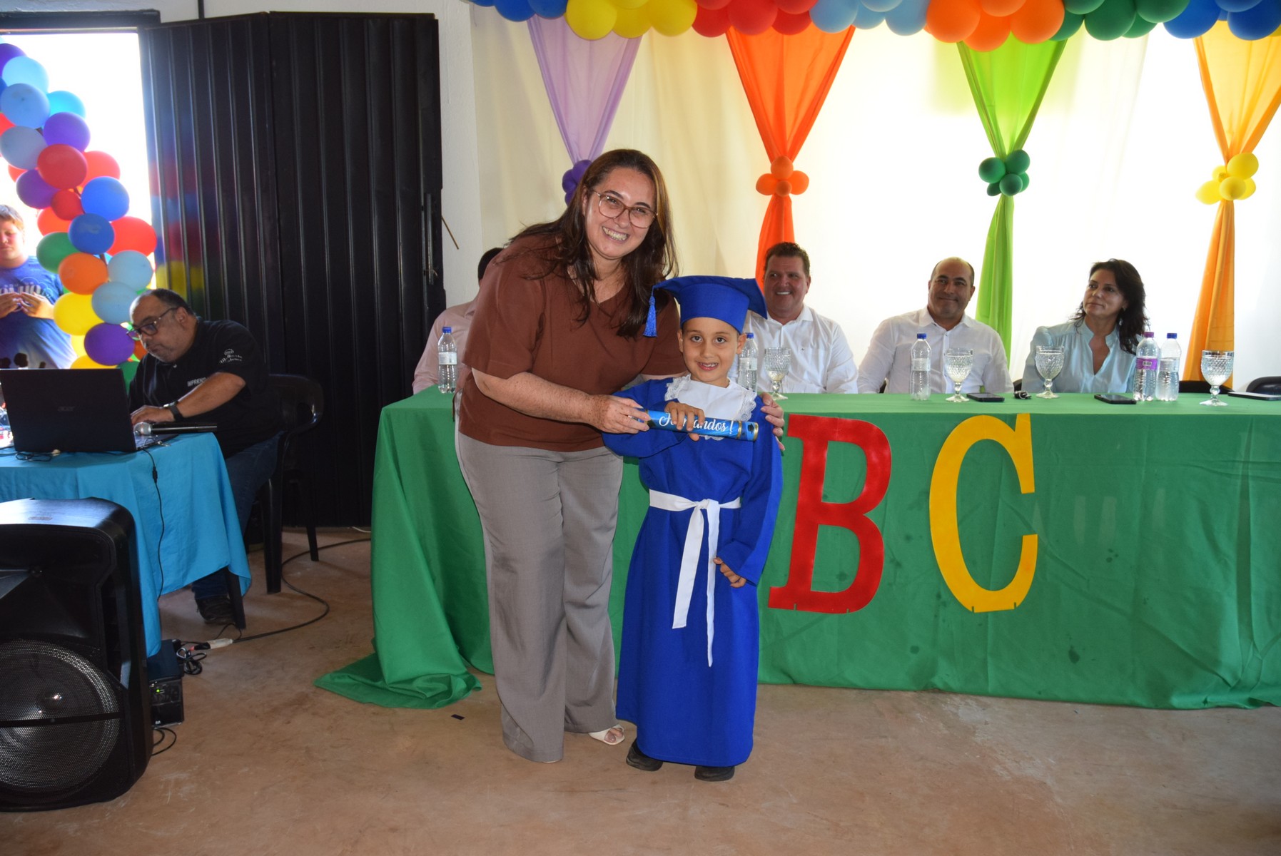 Iguatemi: Direção da Escola Municipal João Paulo I realiza formatura dos alunos do Pré-II da Educação Infantil