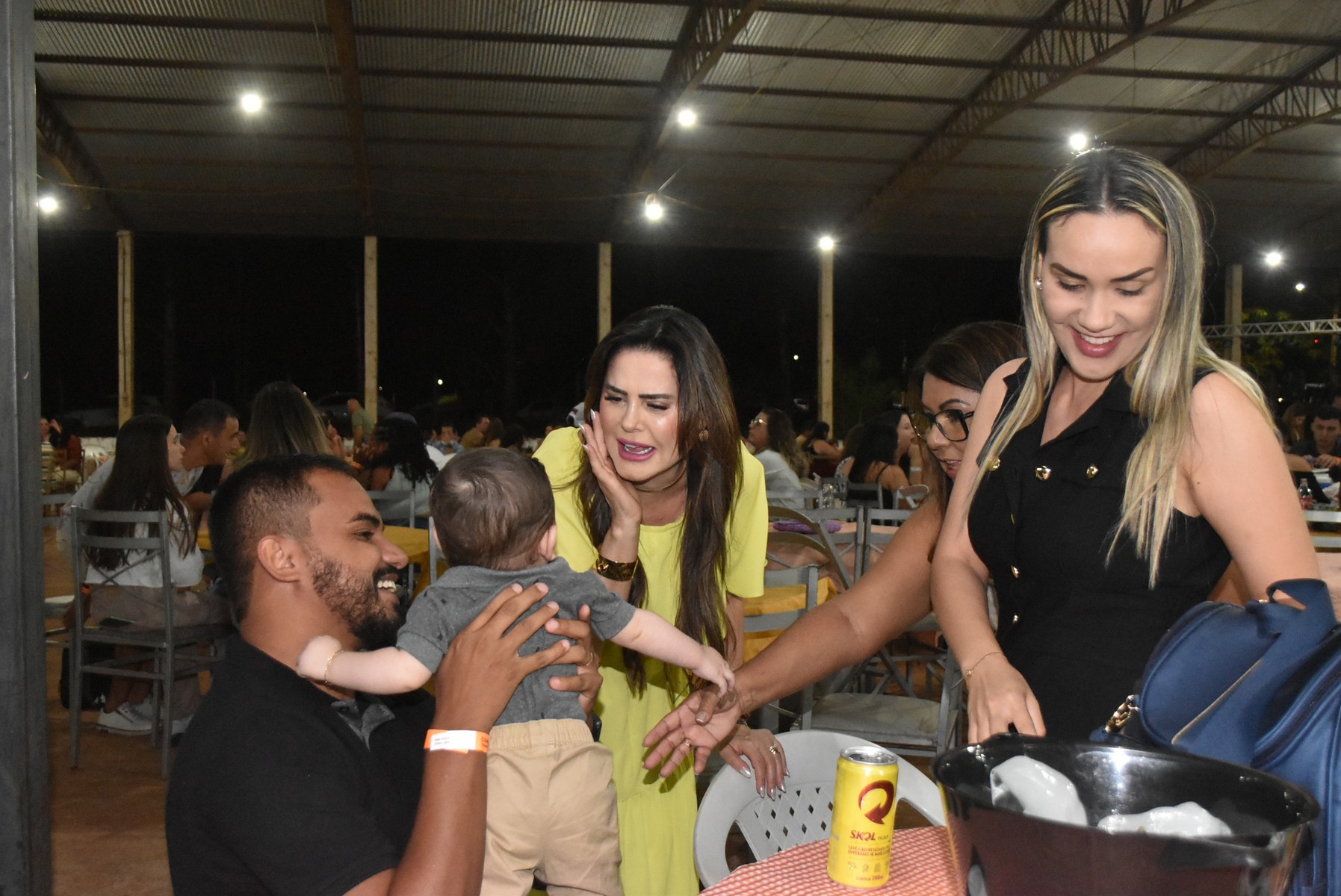 Iguatemi: Confraternização dos servidores municipais reúne mais de duas mil pessoas