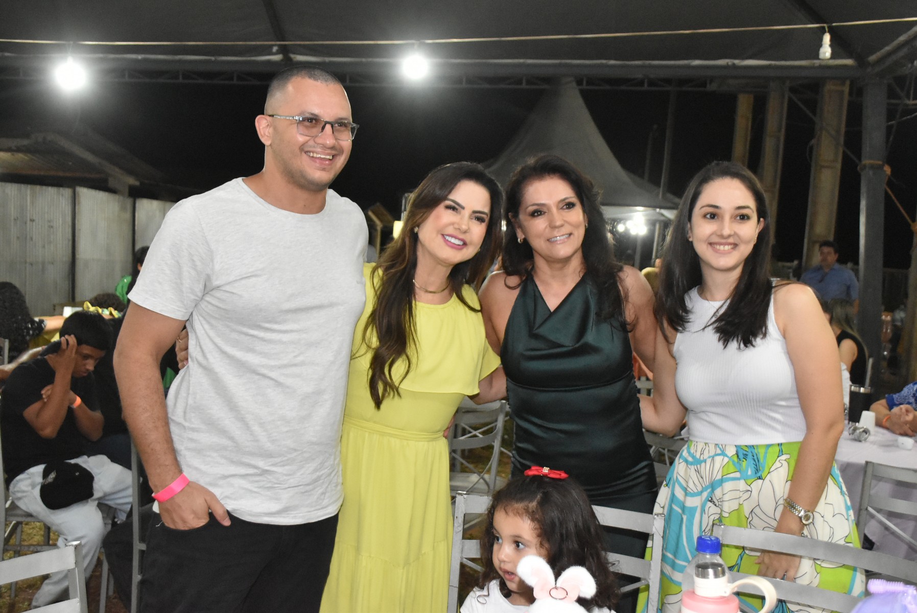 Iguatemi: Confraternização dos servidores municipais reúne mais de duas mil pessoas