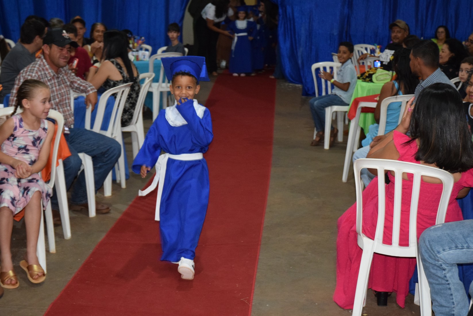 Iguatemi: Em cerimônia marcante, alunos da Educação Infantil da Escola Cemur, no Assentamento Auxiliadora, participam de formatura