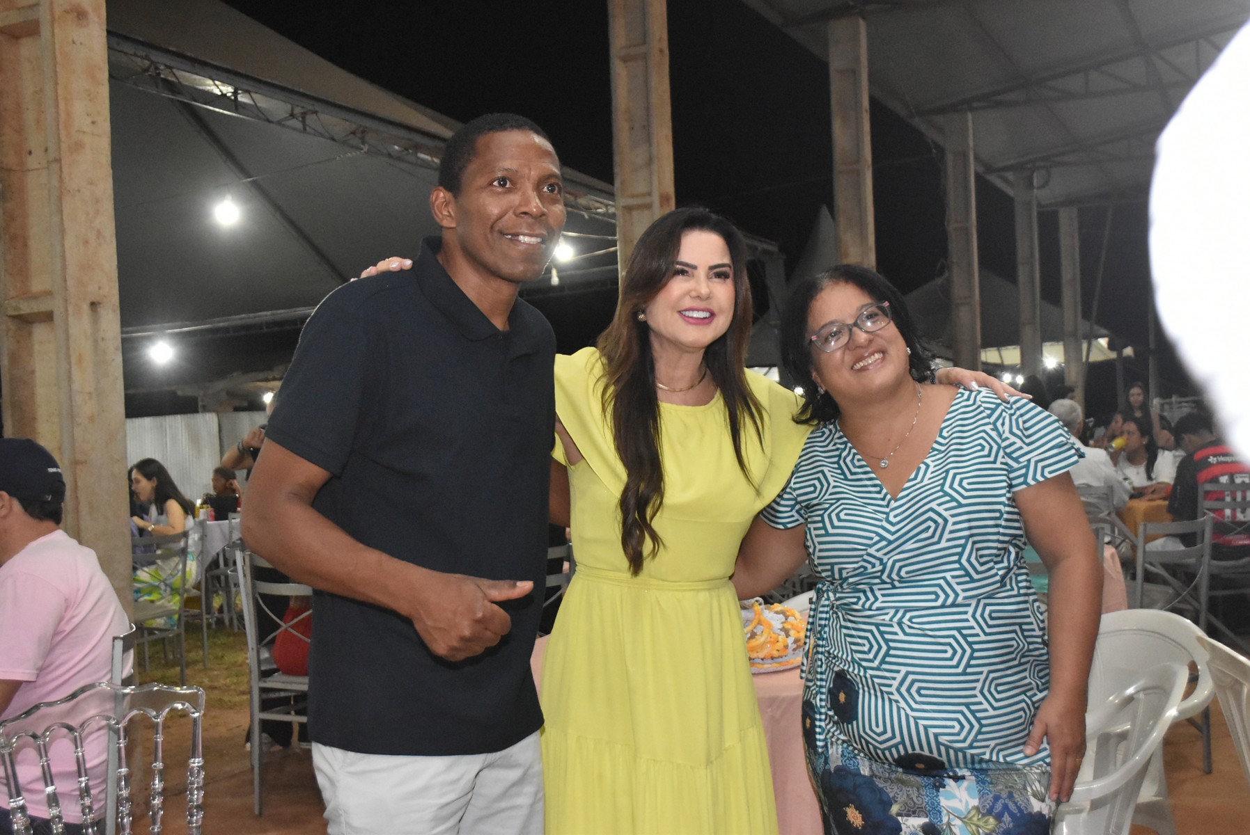 Iguatemi: Confraternização dos servidores municipais reúne mais de duas mil pessoas