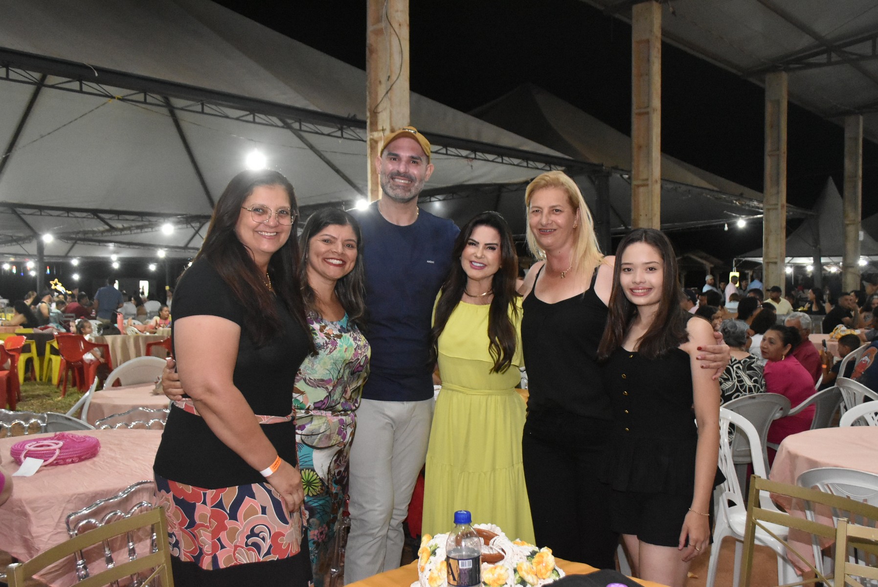 Iguatemi: Confraternização dos servidores municipais reúne mais de duas mil pessoas