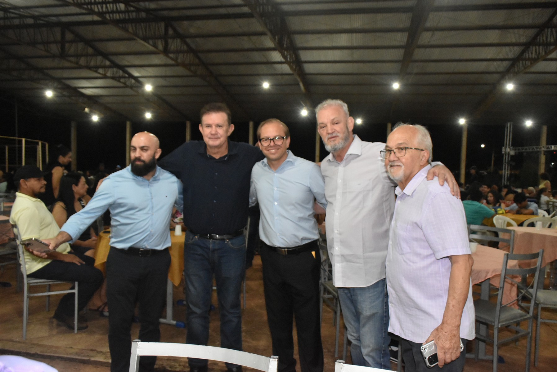 Iguatemi: Confraternização dos servidores municipais reúne mais de duas mil pessoas