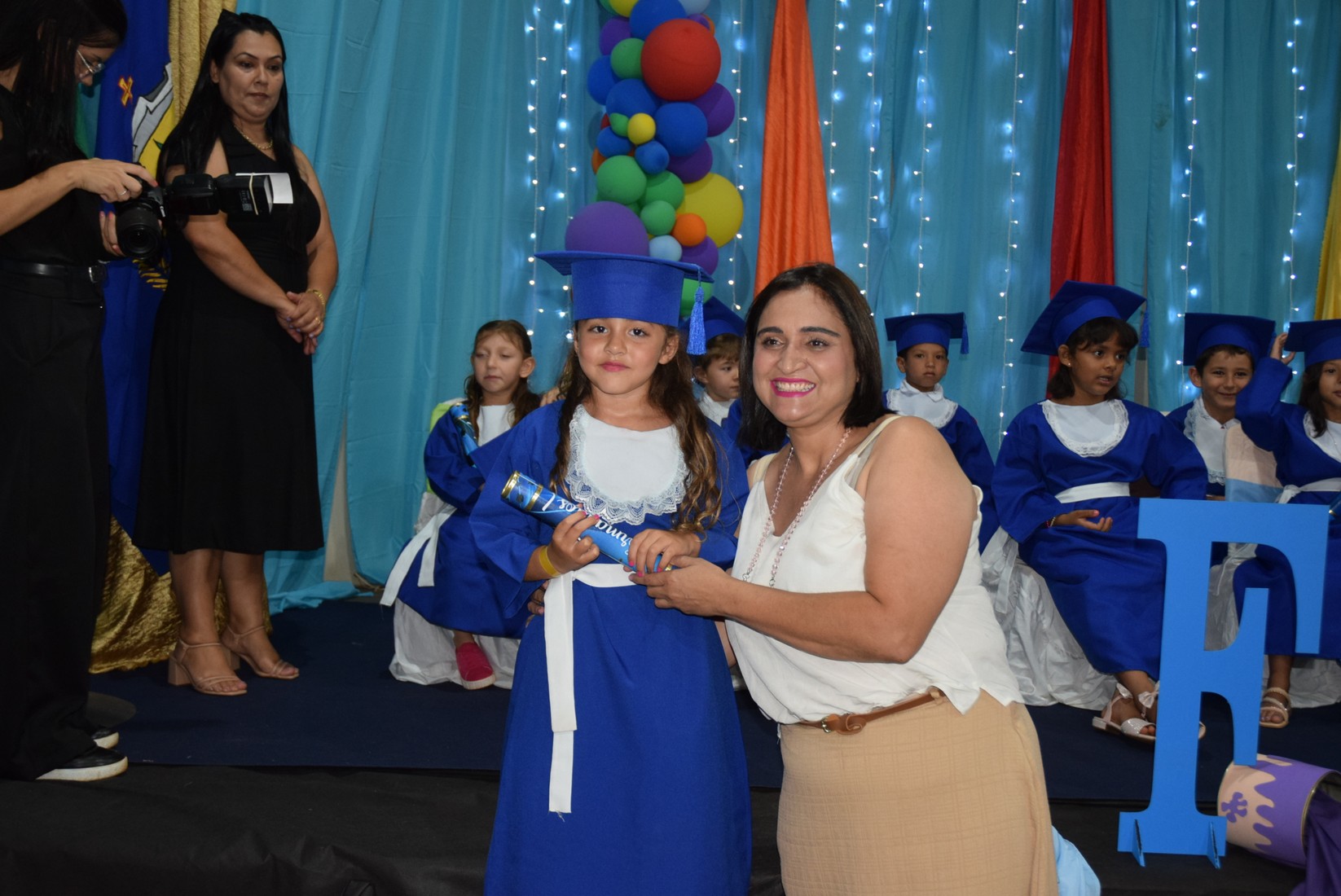 Iguatemi: Em cerimônia marcante, alunos da Educação Infantil da Escola Cemur, no Assentamento Auxiliadora, participam de formatura