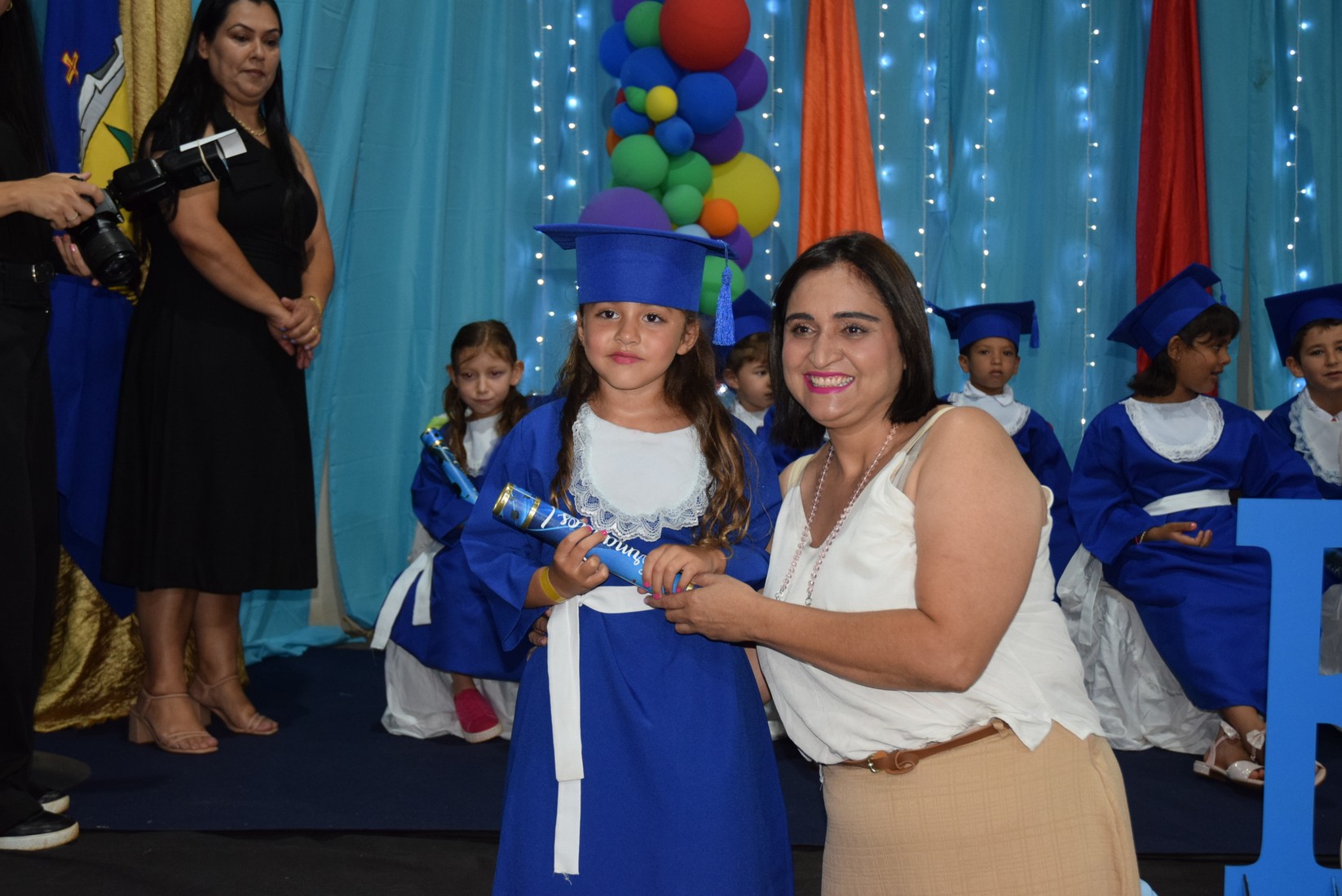 Iguatemi: Em cerimônia marcante, alunos da Educação Infantil da Escola Cemur, no Assentamento Auxiliadora, participam de formatura