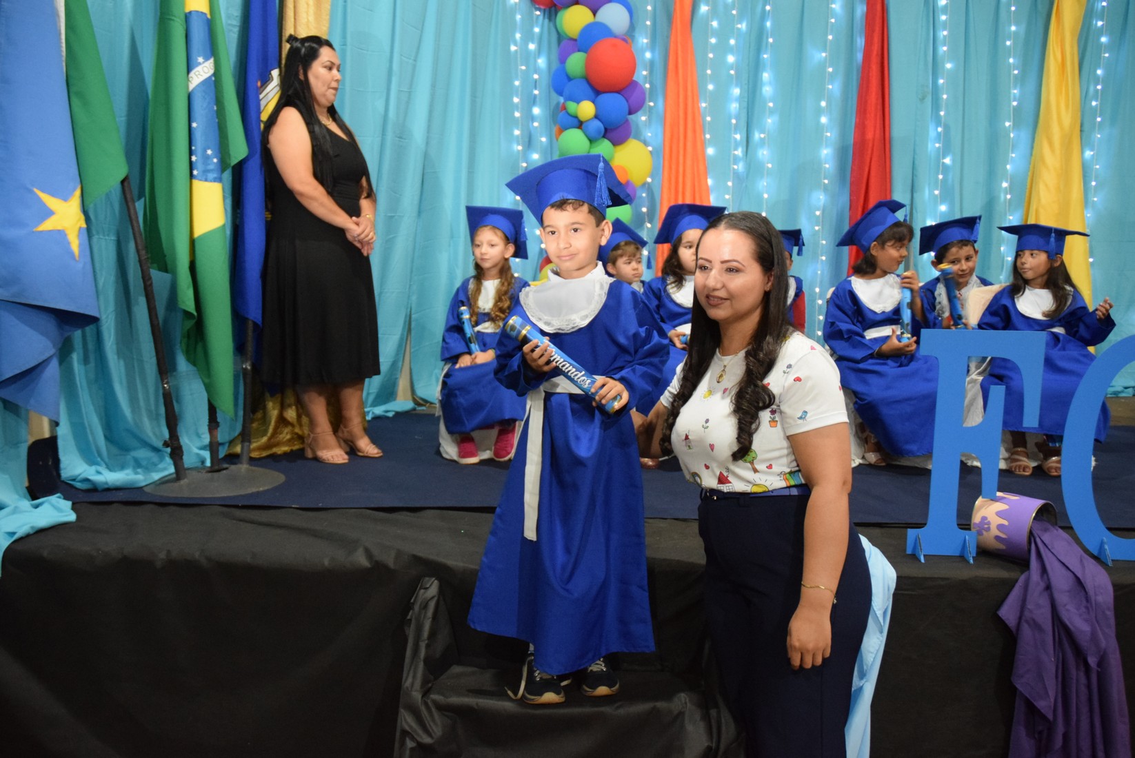 Iguatemi: Em cerimônia marcante, alunos da Educação Infantil da Escola Cemur, no Assentamento Auxiliadora, participam de formatura