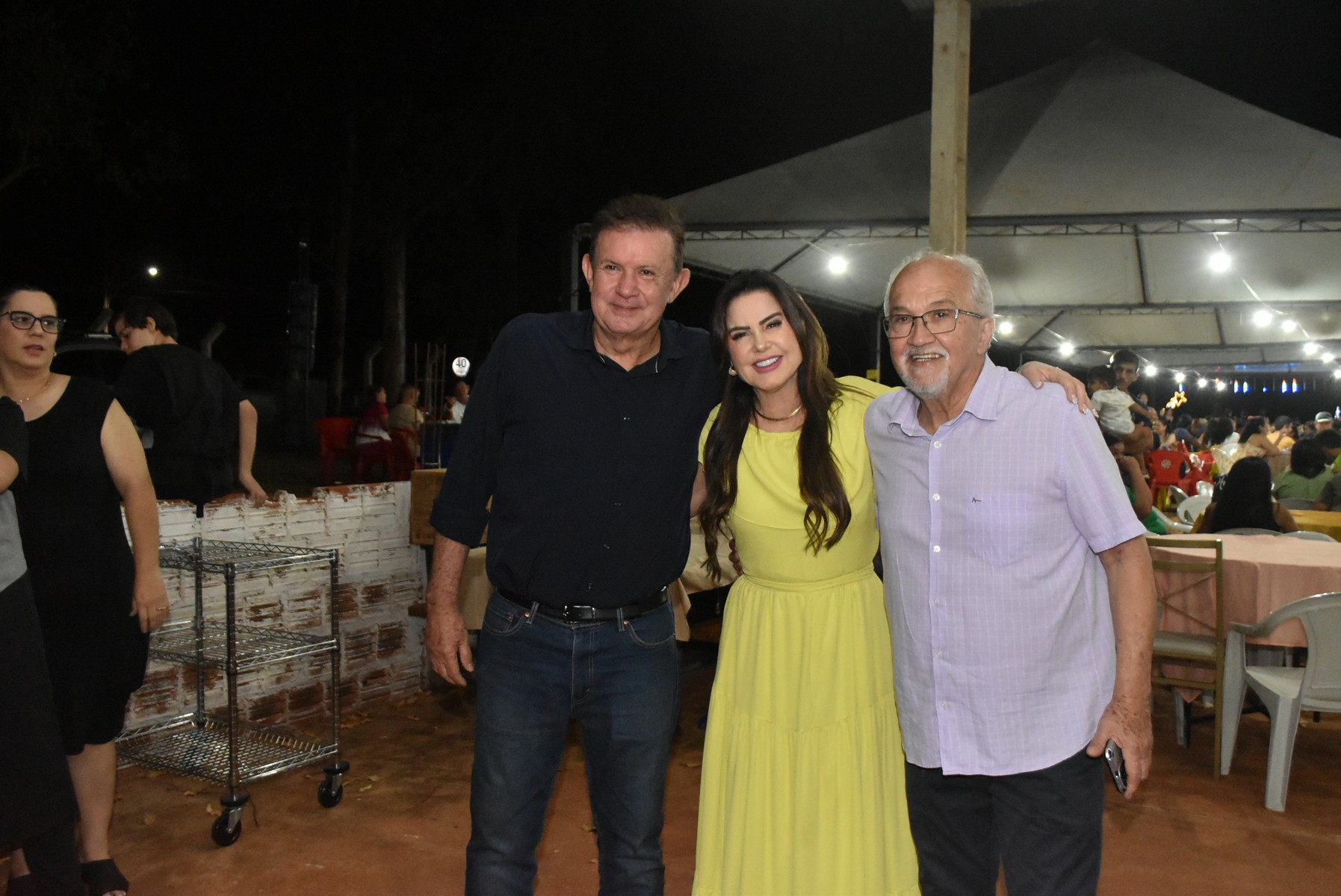 Iguatemi: Confraternização dos servidores municipais reúne mais de duas mil pessoas