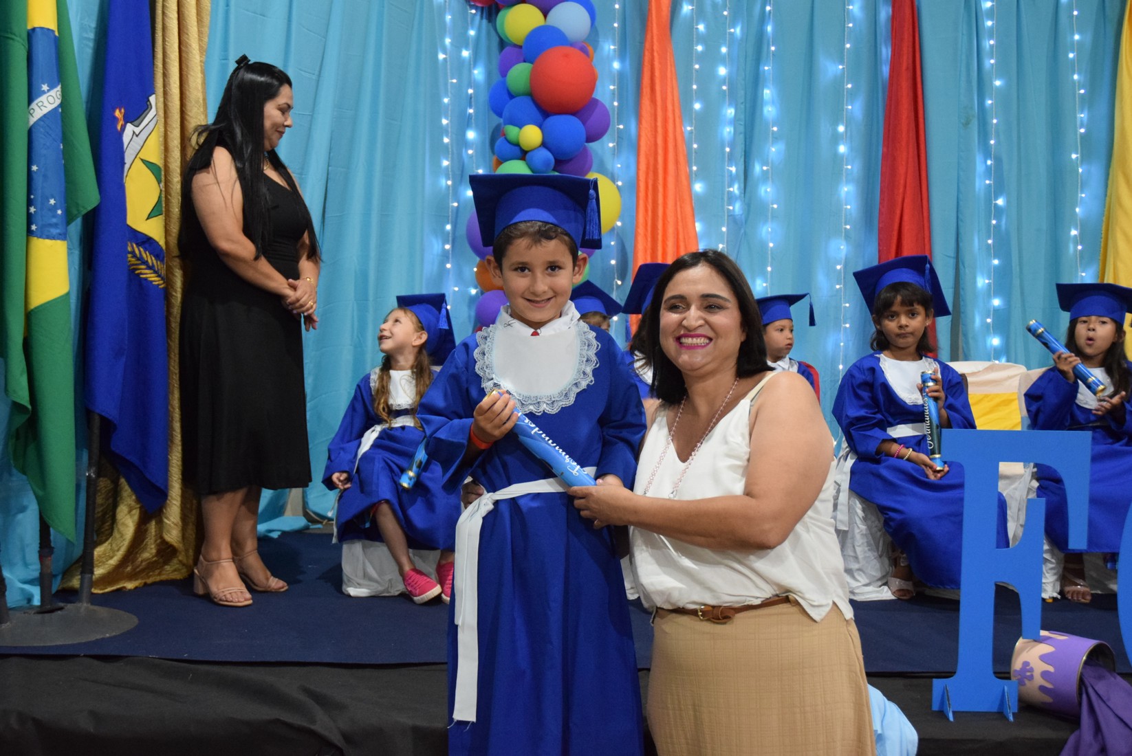 Iguatemi: Em cerimônia marcante, alunos da Educação Infantil da Escola Cemur, no Assentamento Auxiliadora, participam de formatura
