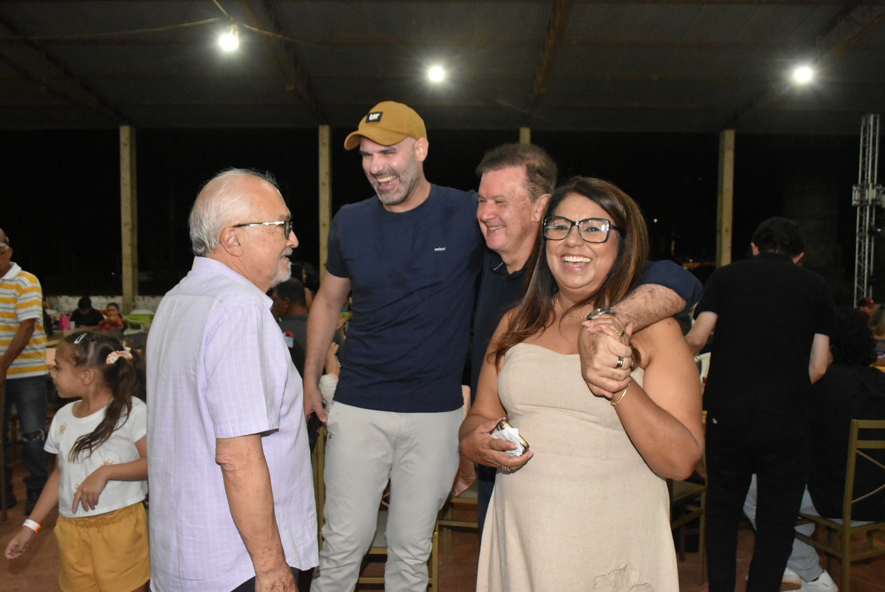 Iguatemi: Confraternização dos servidores municipais reúne mais de duas mil pessoas