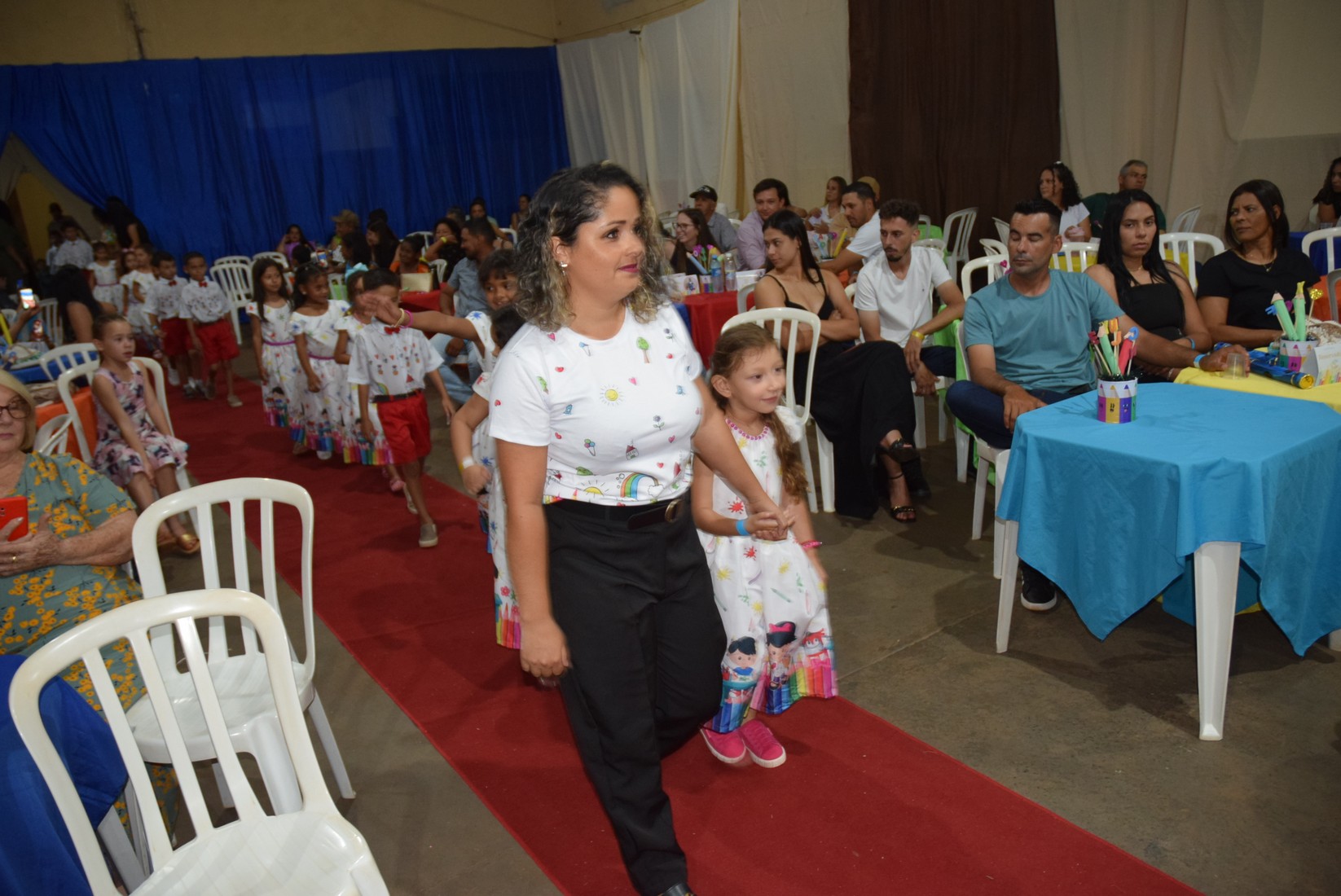 Iguatemi: Em cerimônia marcante, alunos da Educação Infantil da Escola Cemur, no Assentamento Auxiliadora, participam de formatura