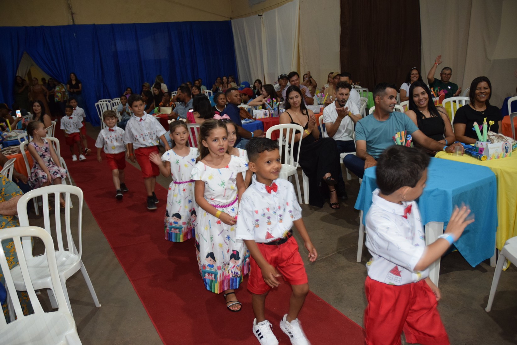 Iguatemi: Em cerimônia marcante, alunos da Educação Infantil da Escola Cemur, no Assentamento Auxiliadora, participam de formatura
