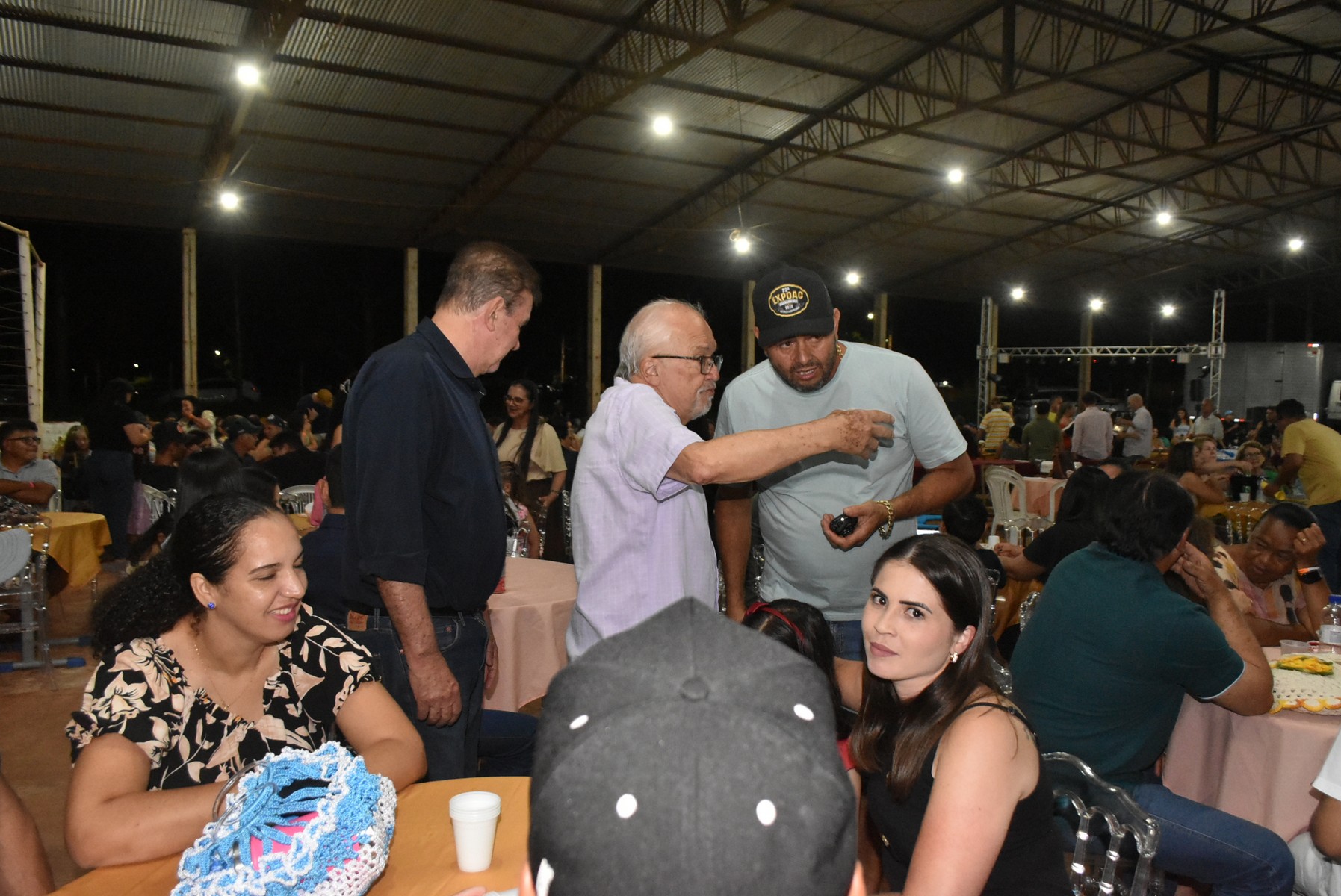 Iguatemi: Confraternização dos servidores municipais reúne mais de duas mil pessoas