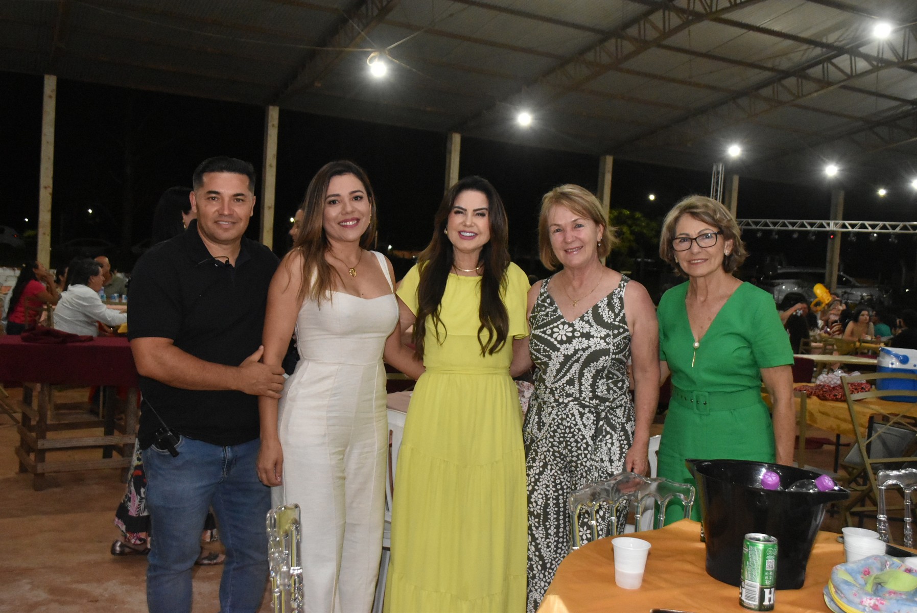 Iguatemi: Confraternização dos servidores municipais reúne mais de duas mil pessoas