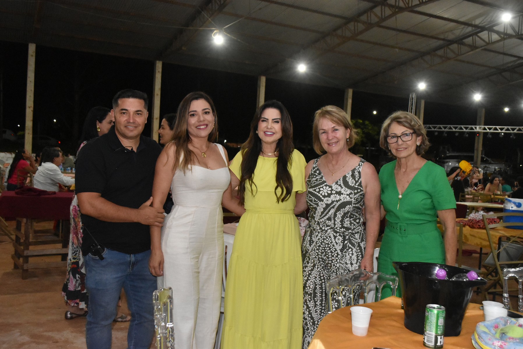 Iguatemi: Confraternização dos servidores municipais reúne mais de duas mil pessoas