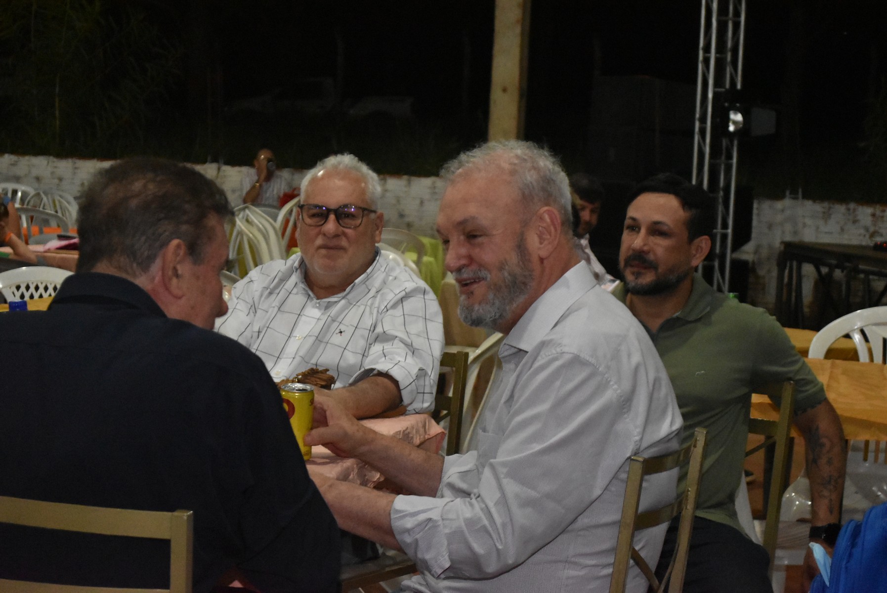 Iguatemi: Confraternização dos servidores municipais reúne mais de duas mil pessoas