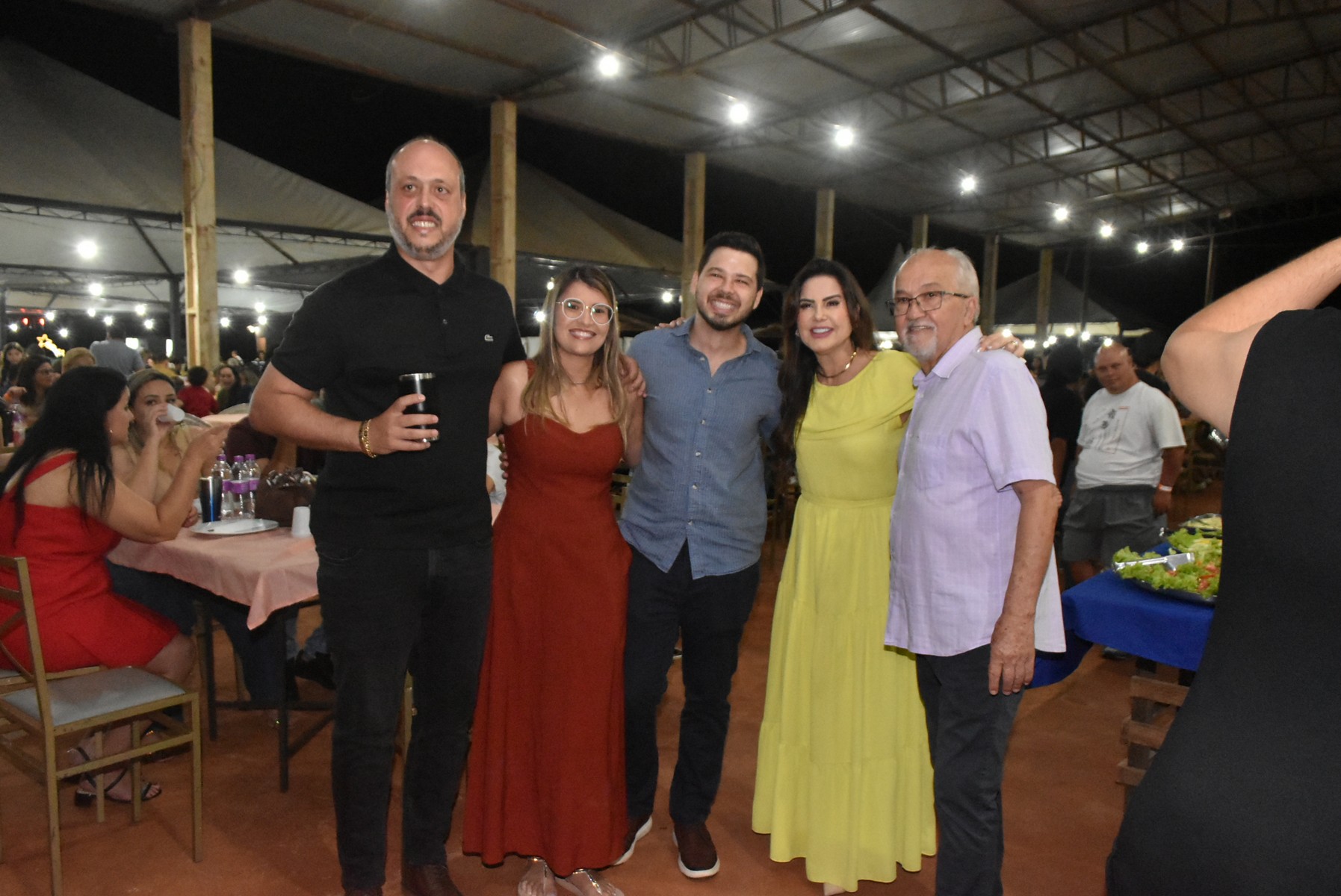 Iguatemi: Confraternização dos servidores municipais reúne mais de duas mil pessoas