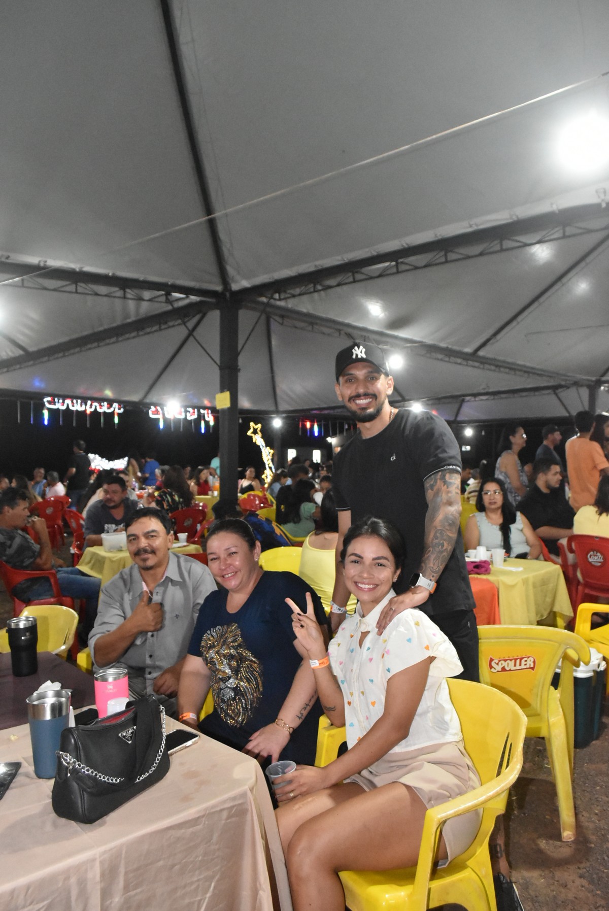 Iguatemi: Confraternização dos servidores municipais reúne mais de duas mil pessoas