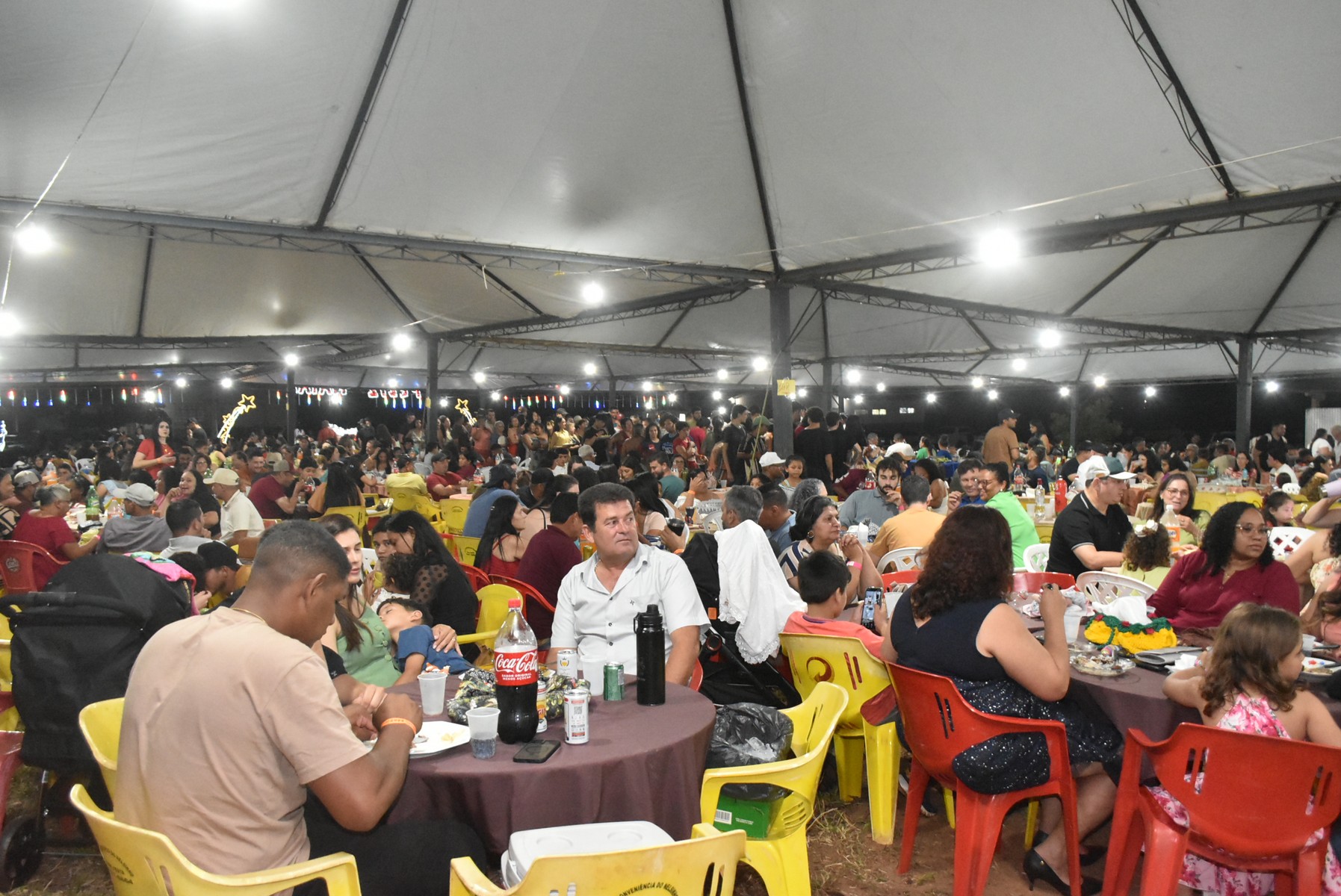 Iguatemi: Confraternização dos servidores municipais reúne mais de duas mil pessoas