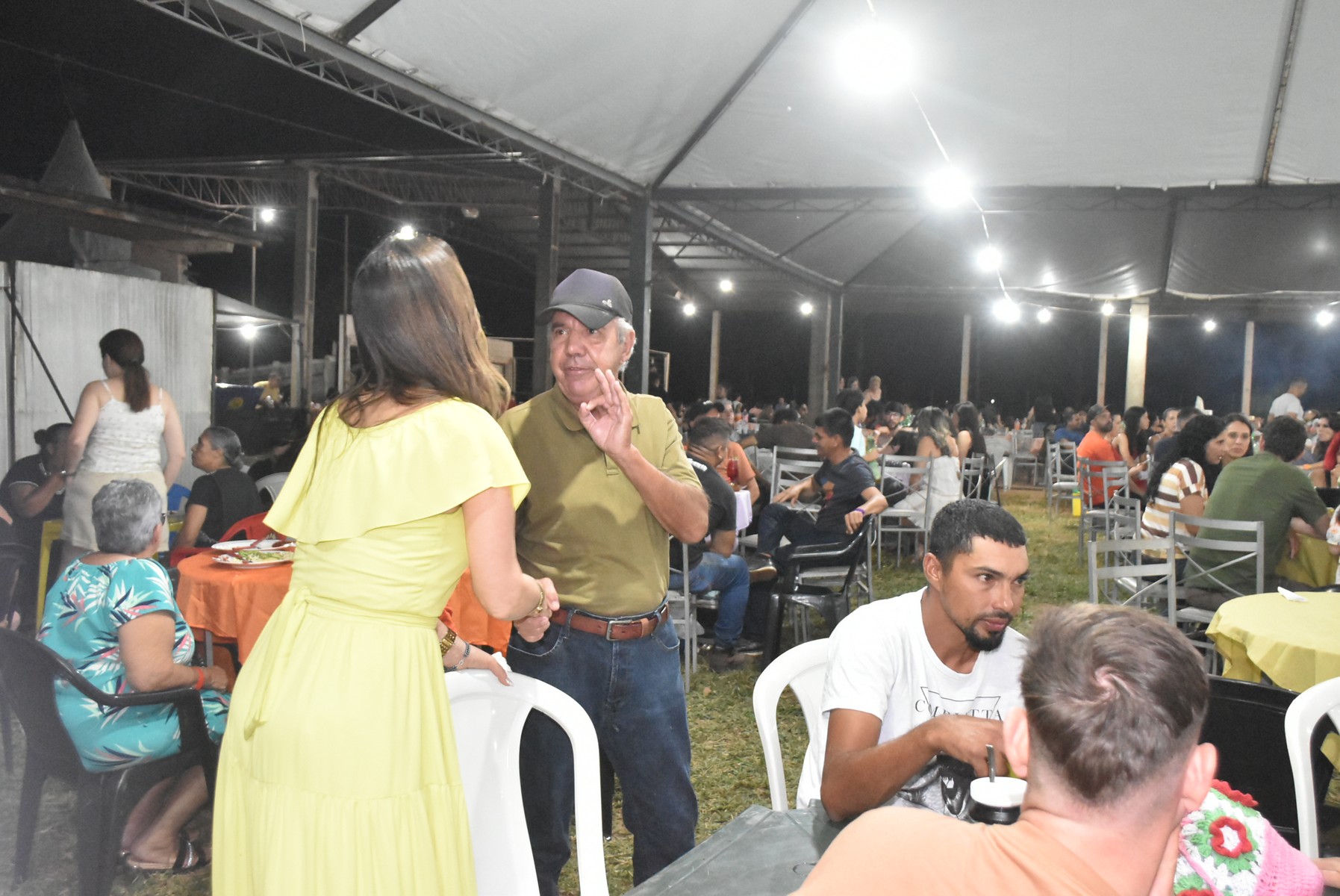 Iguatemi: Confraternização dos servidores municipais reúne mais de duas mil pessoas